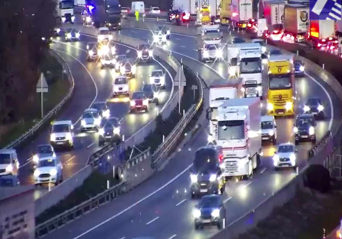 Retencions a l'AP-7 aquest 9 de desembre. FOTO: Trànsit