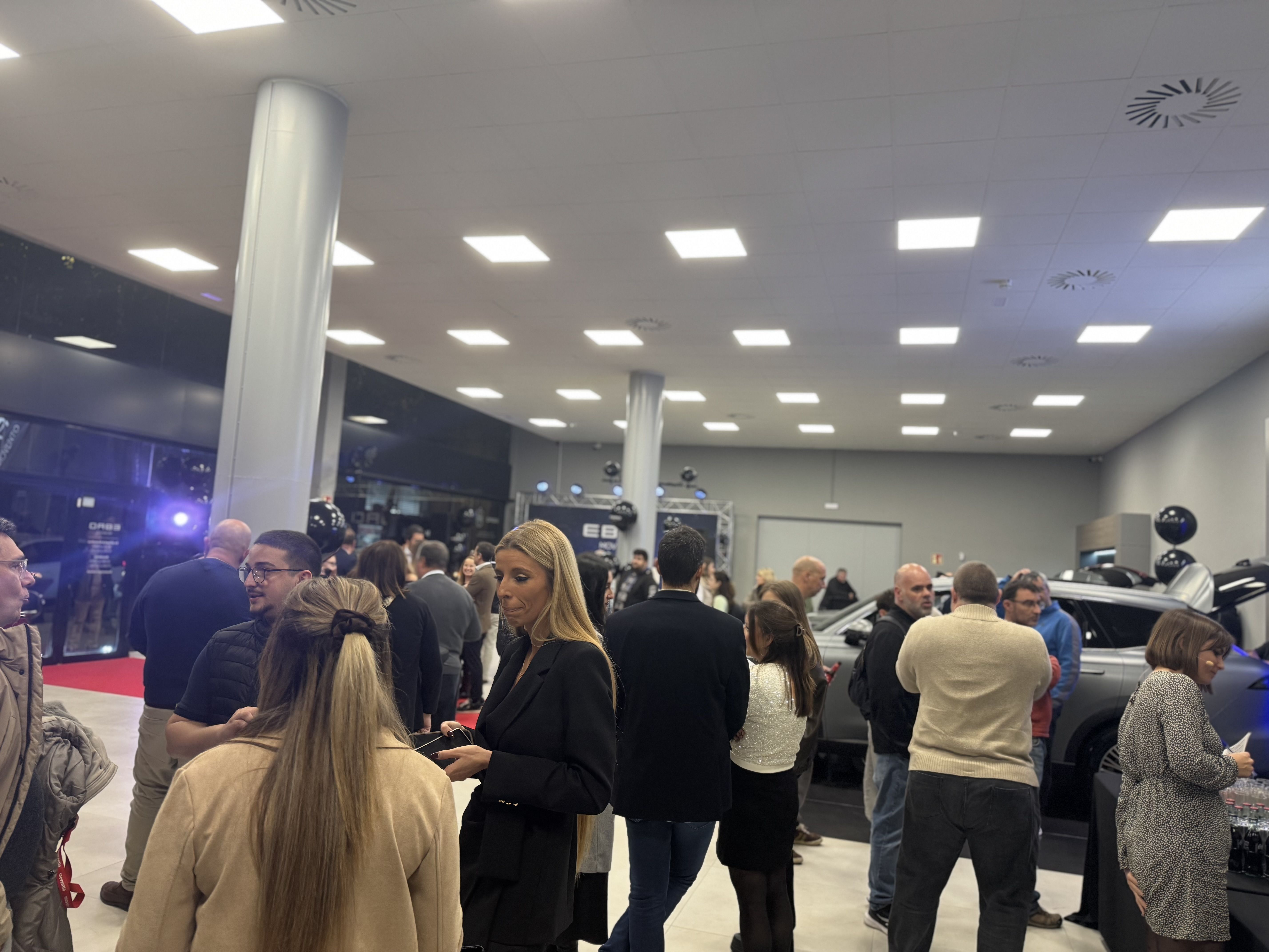 Inauguració del concessionari Movento Ebro a Sant Cugat. FOTO: TOT Sant Cugat