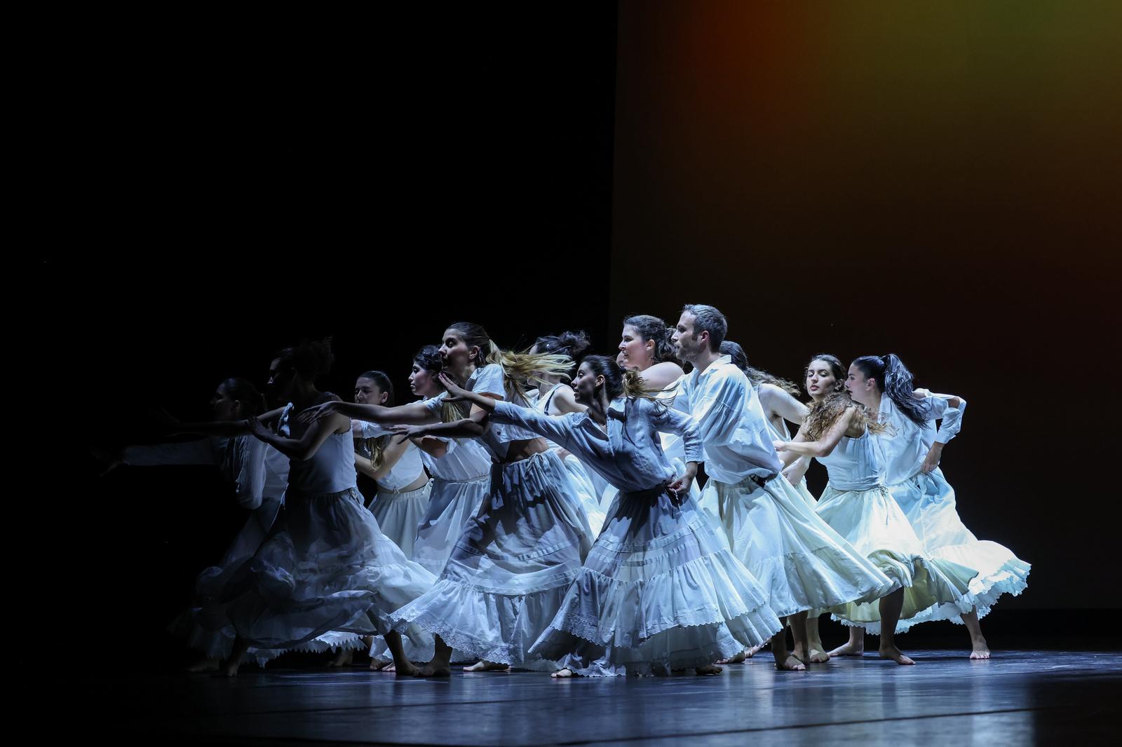 Espectacle de l'Esbart Sant Cugat per a la gent gran FOTO: Ajuntament de Sant Cugat