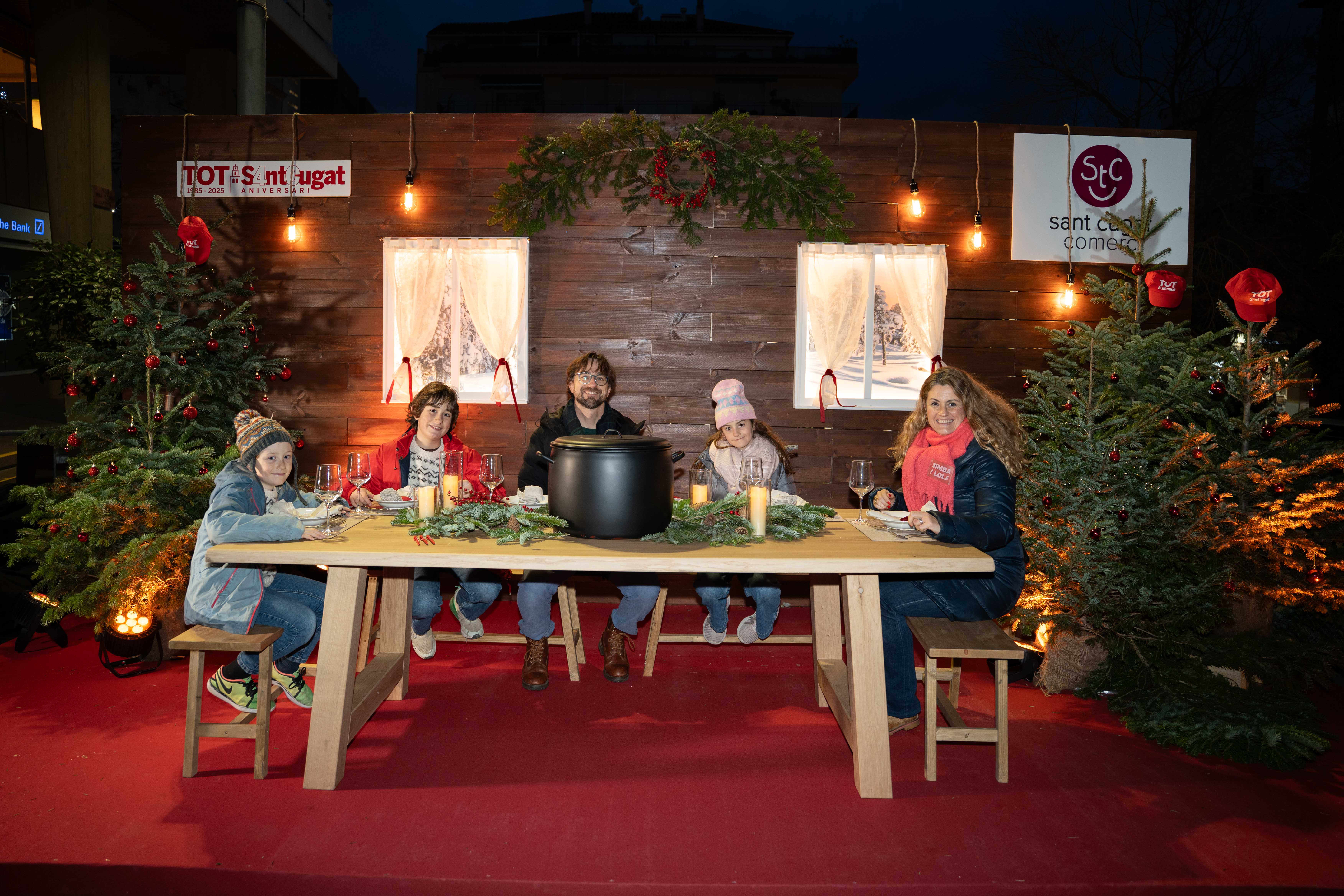 La taula per compartir els somnis FOTO: Carme de Olazábal