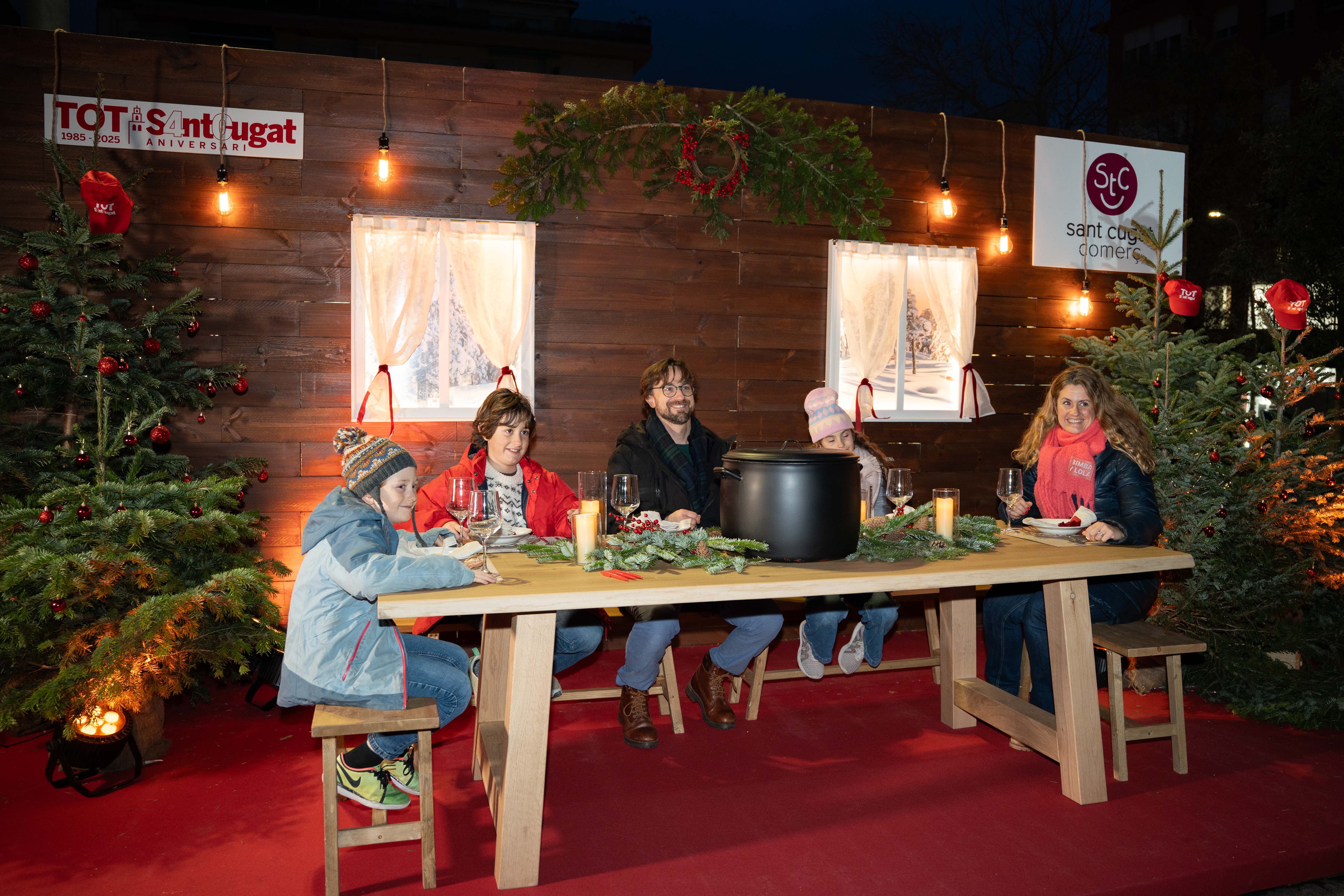 La taula per compartir els somnis FOTO: Carme de Olazábal