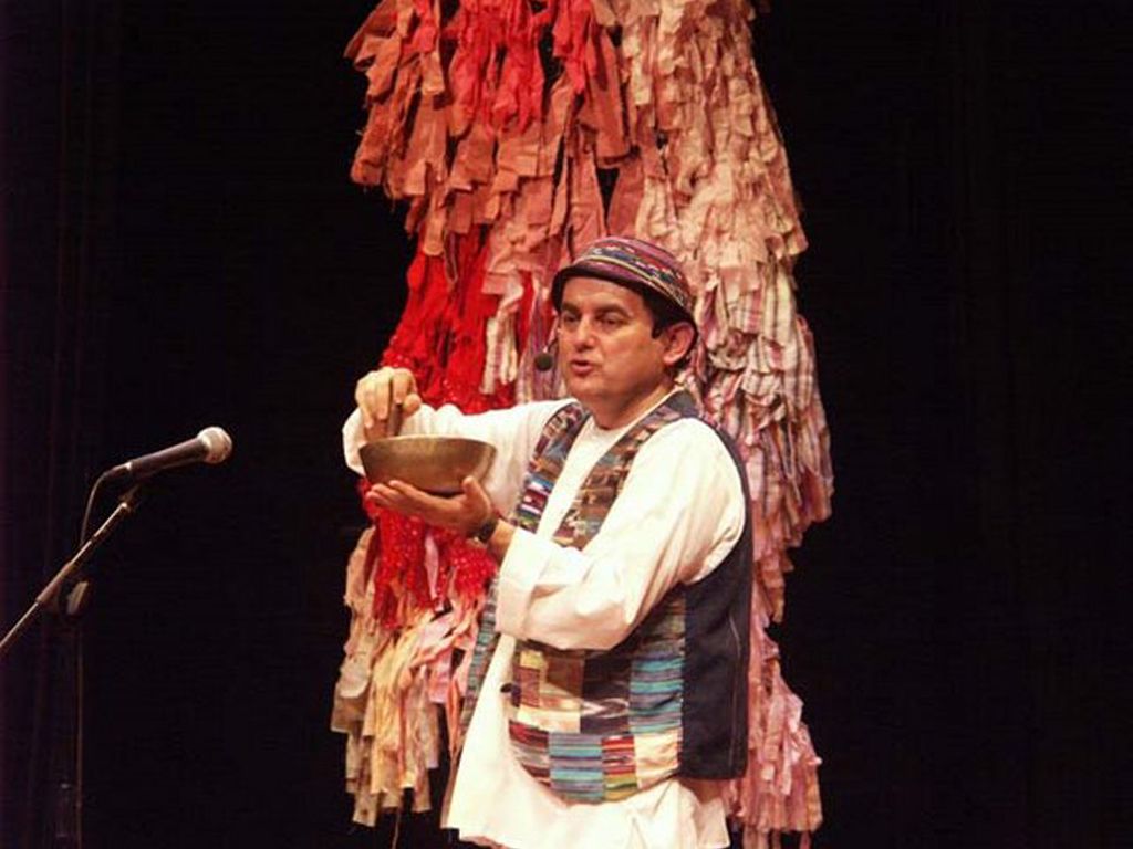 Hora del conte.Viatge amb instruments dels cinc continents