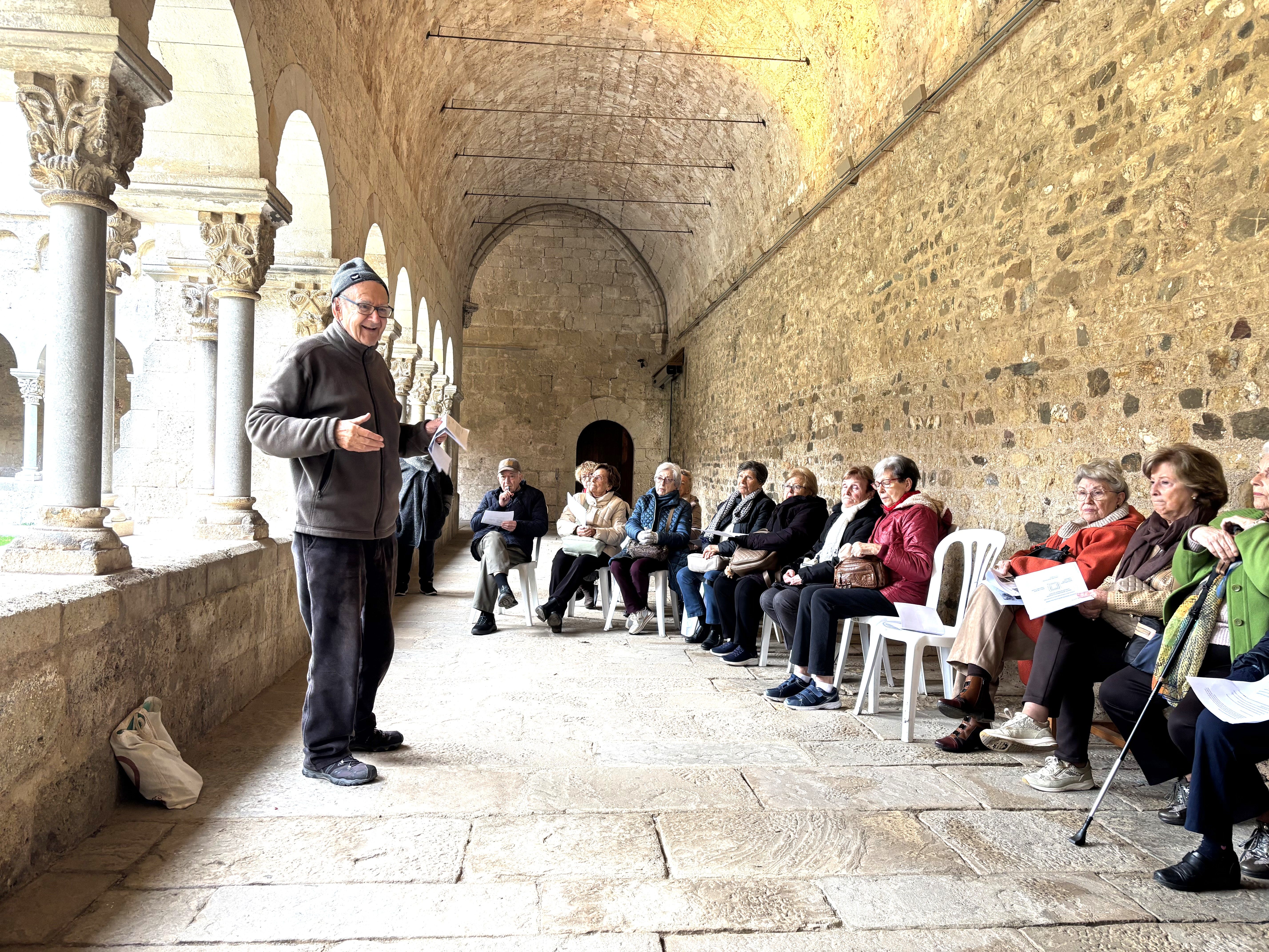 Sortida al Claustre del Monestir de Sant Cugat. FOTO: Cedida
