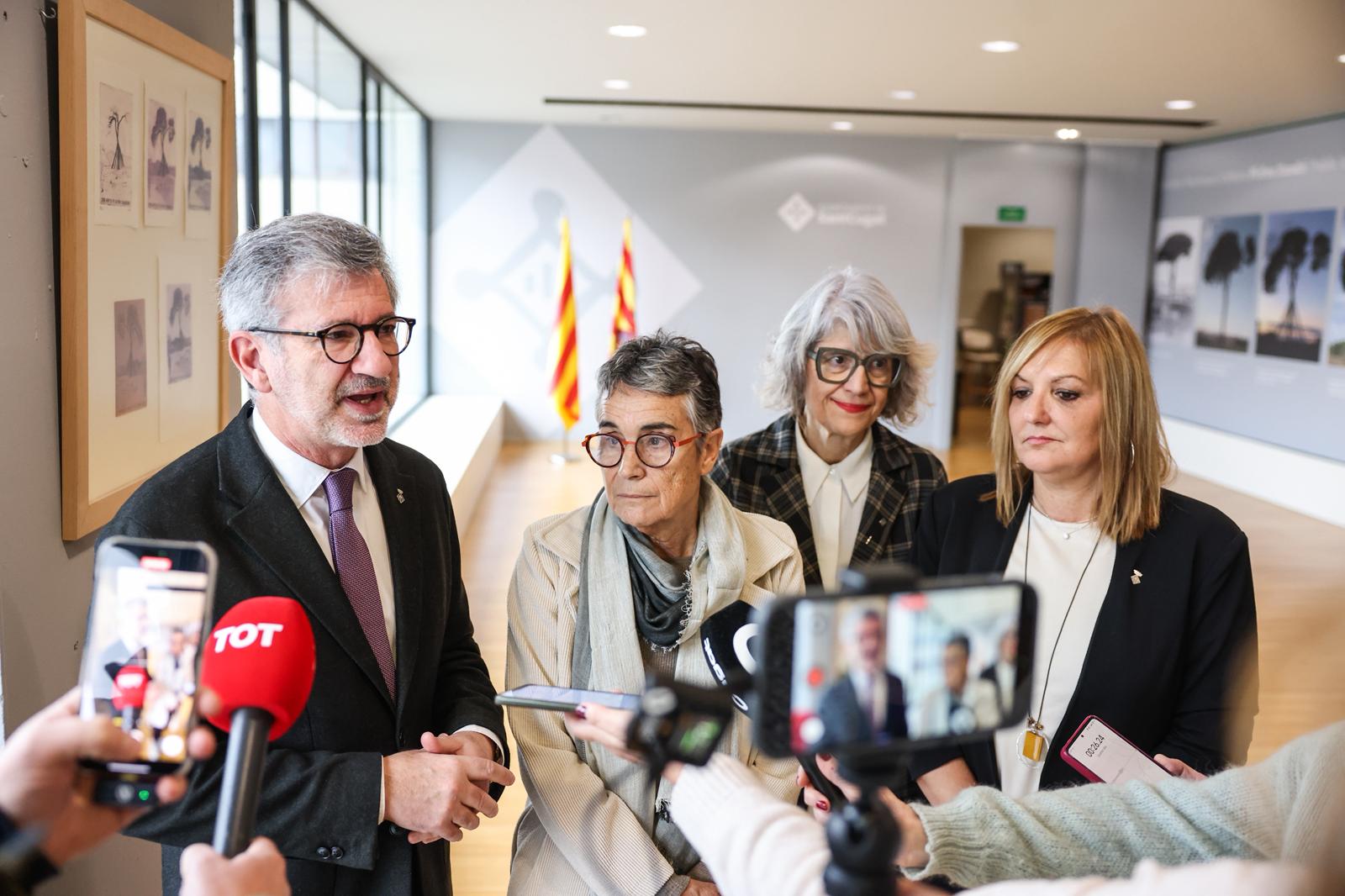 Josep Maria Vallès, Olga Pané, Candela Calle i Núria Fernández FOTO: Ajuntament de Sant Cugat