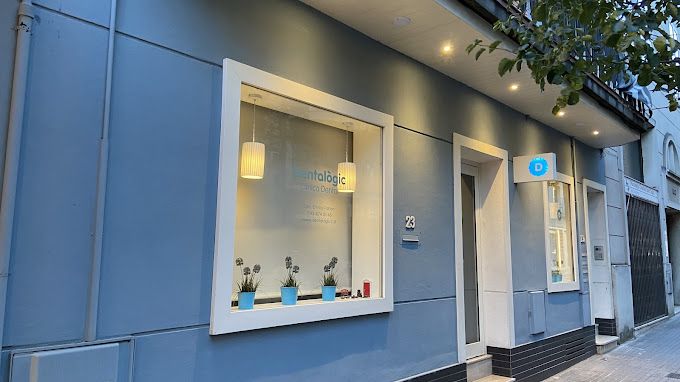 Dentalògic està situada a Francesc Moragas, 23. FOTO: Cedida
