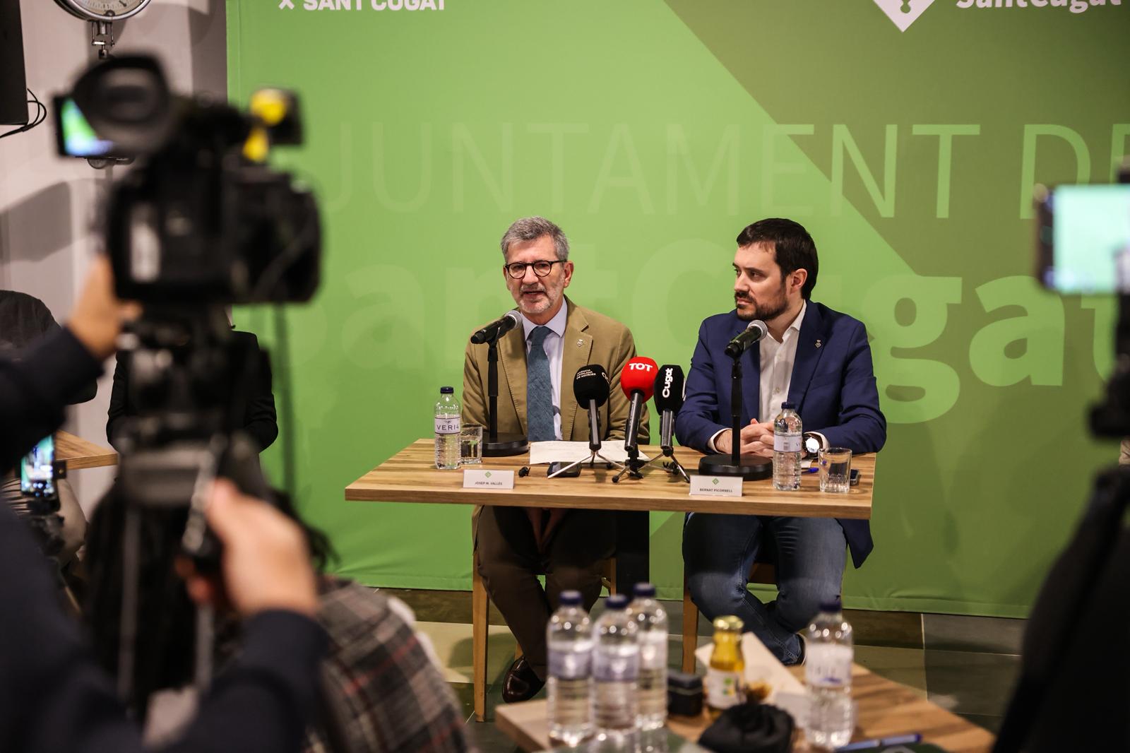 Josep Maria Vallès, alcalde, i Bernat Picornell, tinent d'alcaldia FOTO: Ajuntament de Sant Cugat