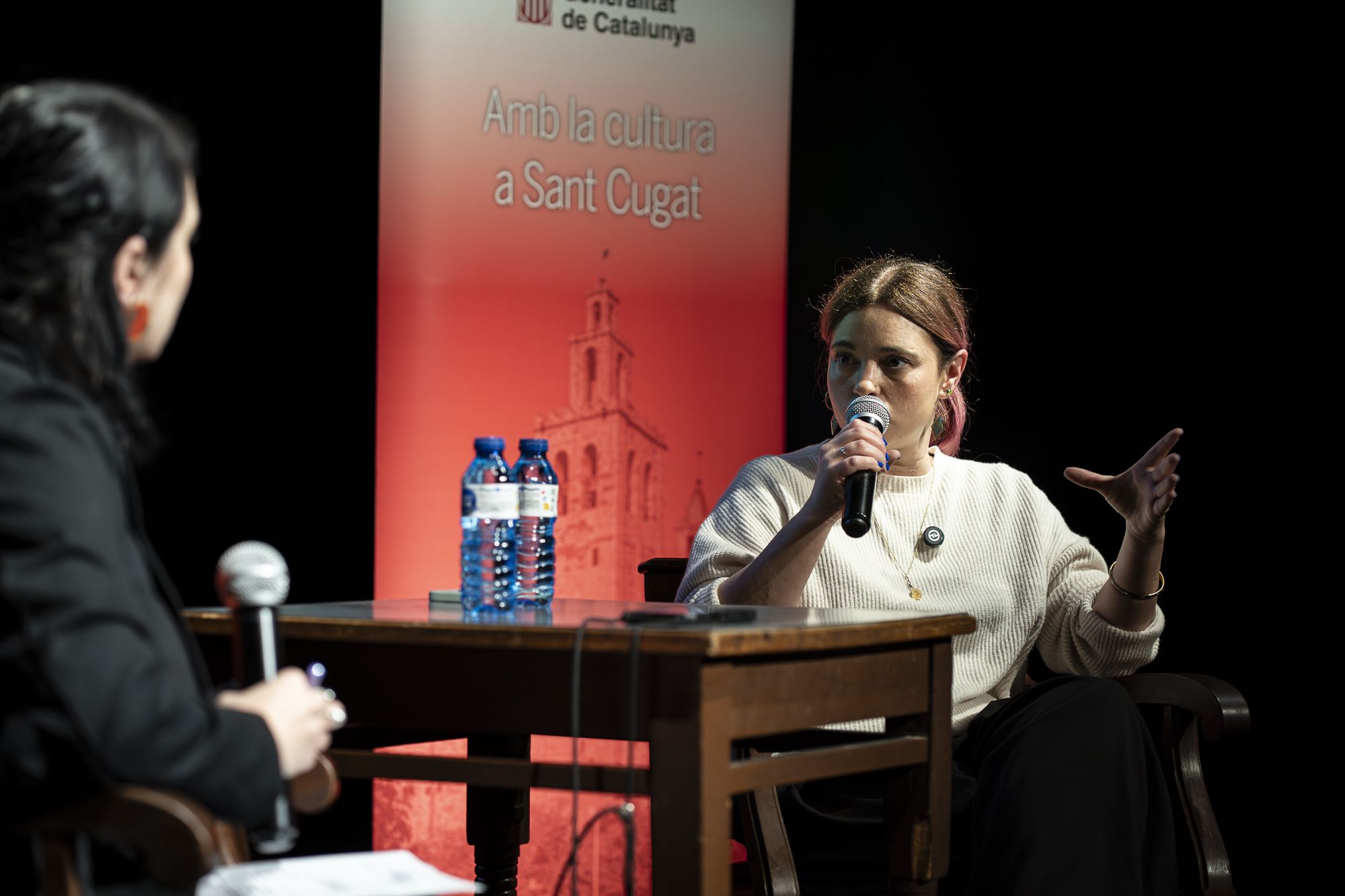 Presentació del llibre 'L'udol de l'aigua' de Laia Vilaseca. FOTO: Mireia Comas (TOT Sant Cugat)