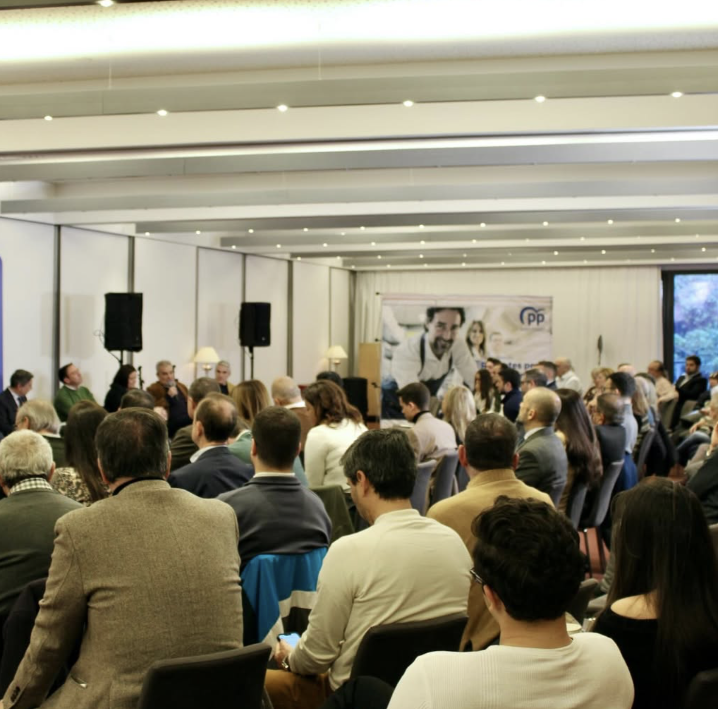 Xerrada de Noves Generacions FOTO: @nngg_stcugat