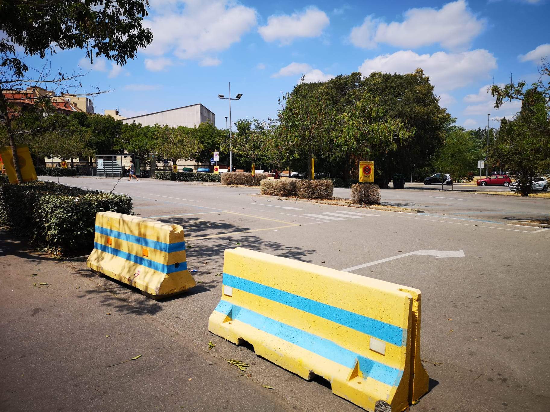 Aparcament davant del CAP Sant Cugat. FOTO: Cedida