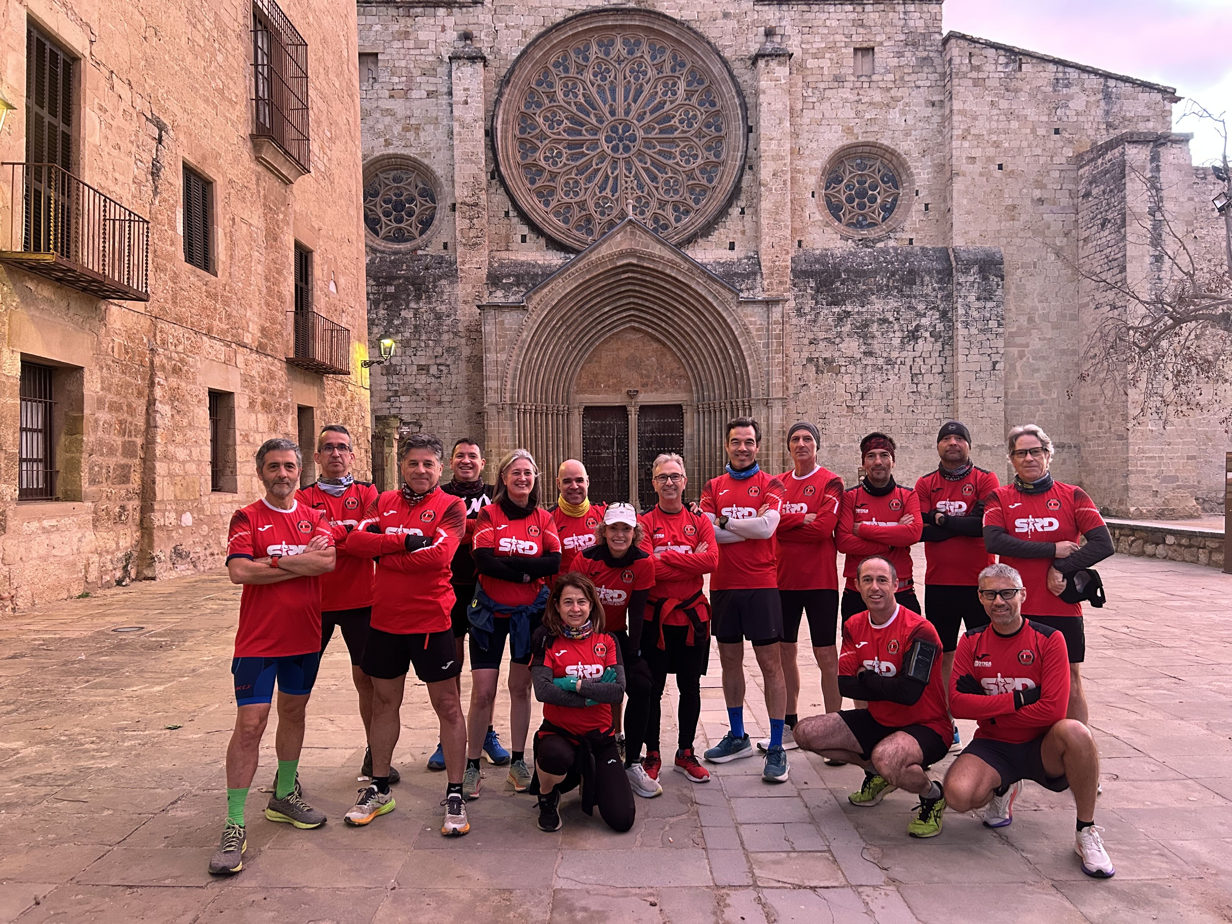 El grup de runners Saturday Running Day al Monestir de Sant Cugat FOTO: Elvira Gallardo (TOT Sant Cugat)