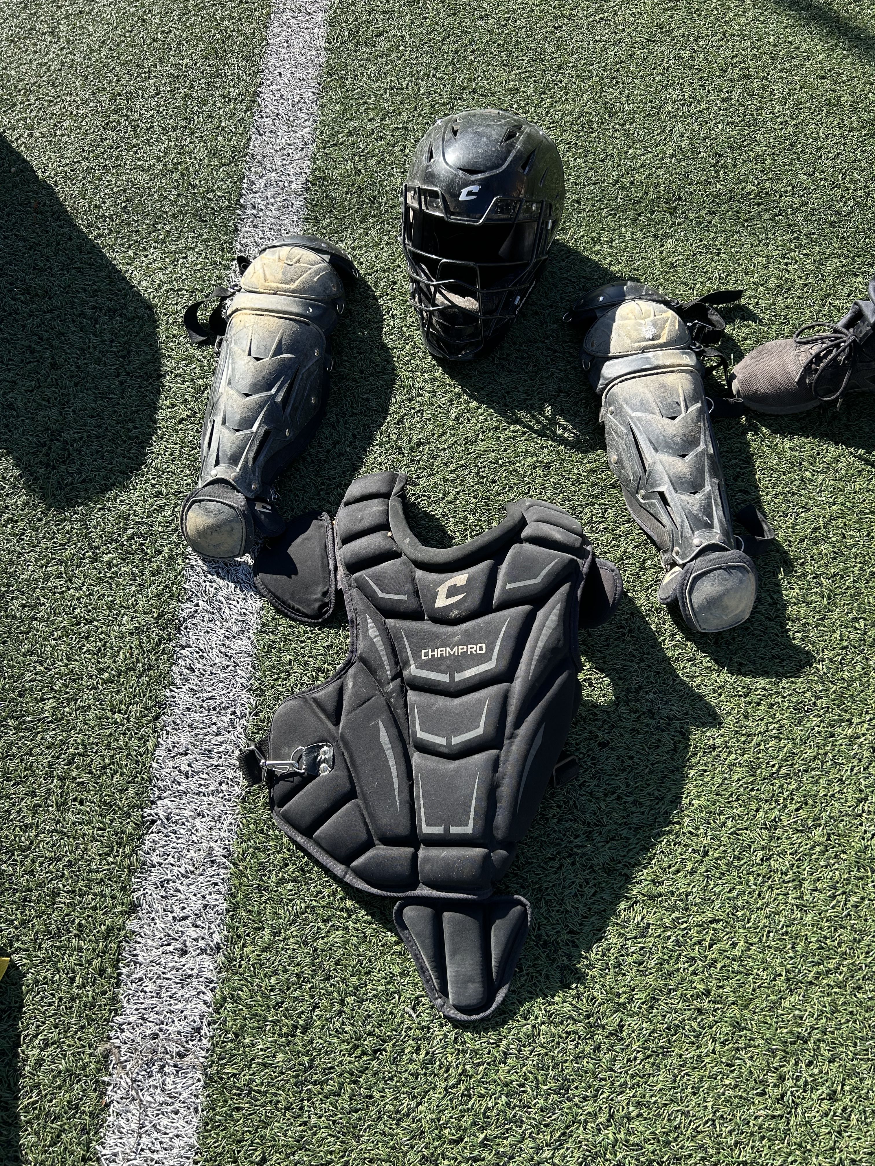 Armadura de pitcher FOTO: Elvira Gallardo (TOT Sant Cugat)