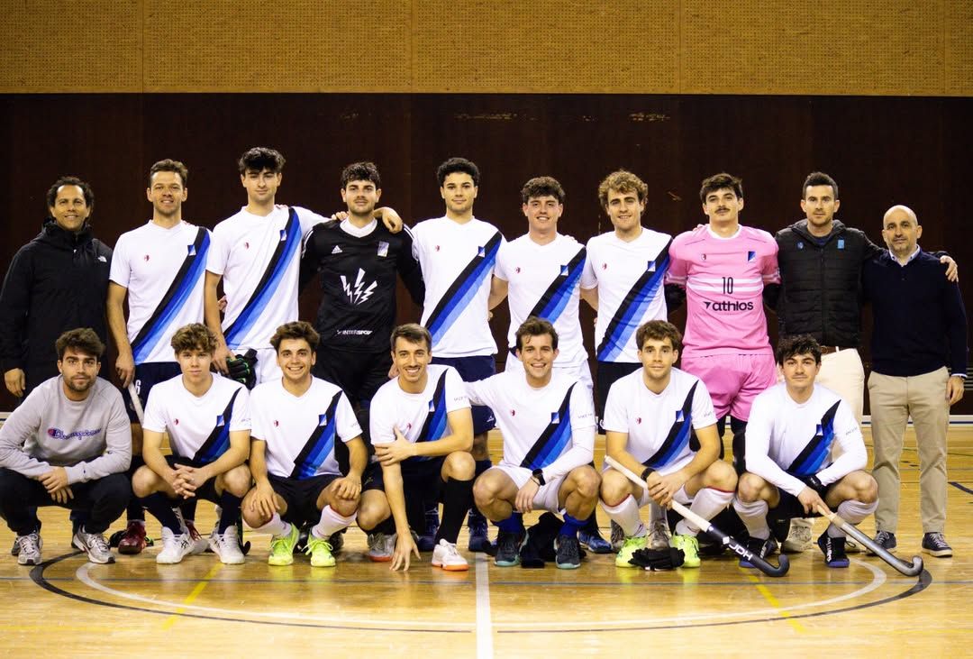 L'equip d'hoquei sala del Junior FC que jugarà el Campionat d'Europa a Sant Cugat. FOTO: Cedida