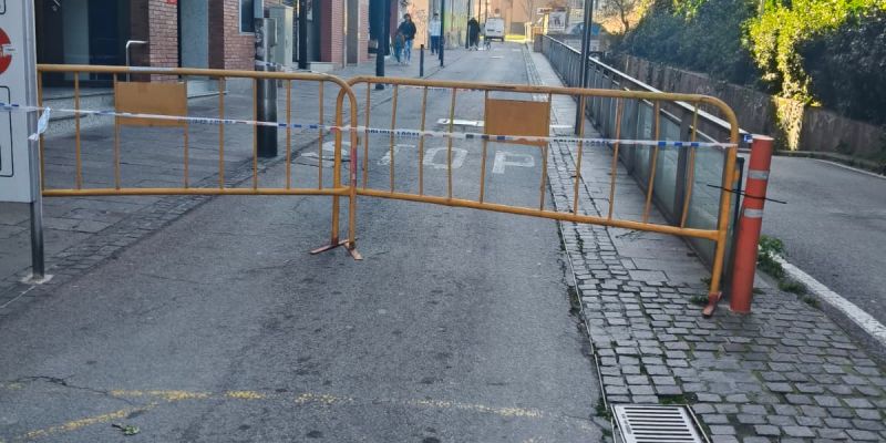 Carrer tallat. FOTO: Cedida