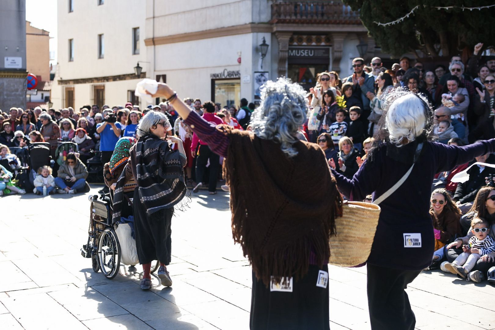Ball de Gitanes de Carnaval a la plaça d'Octavià FOTO: Ajuntament