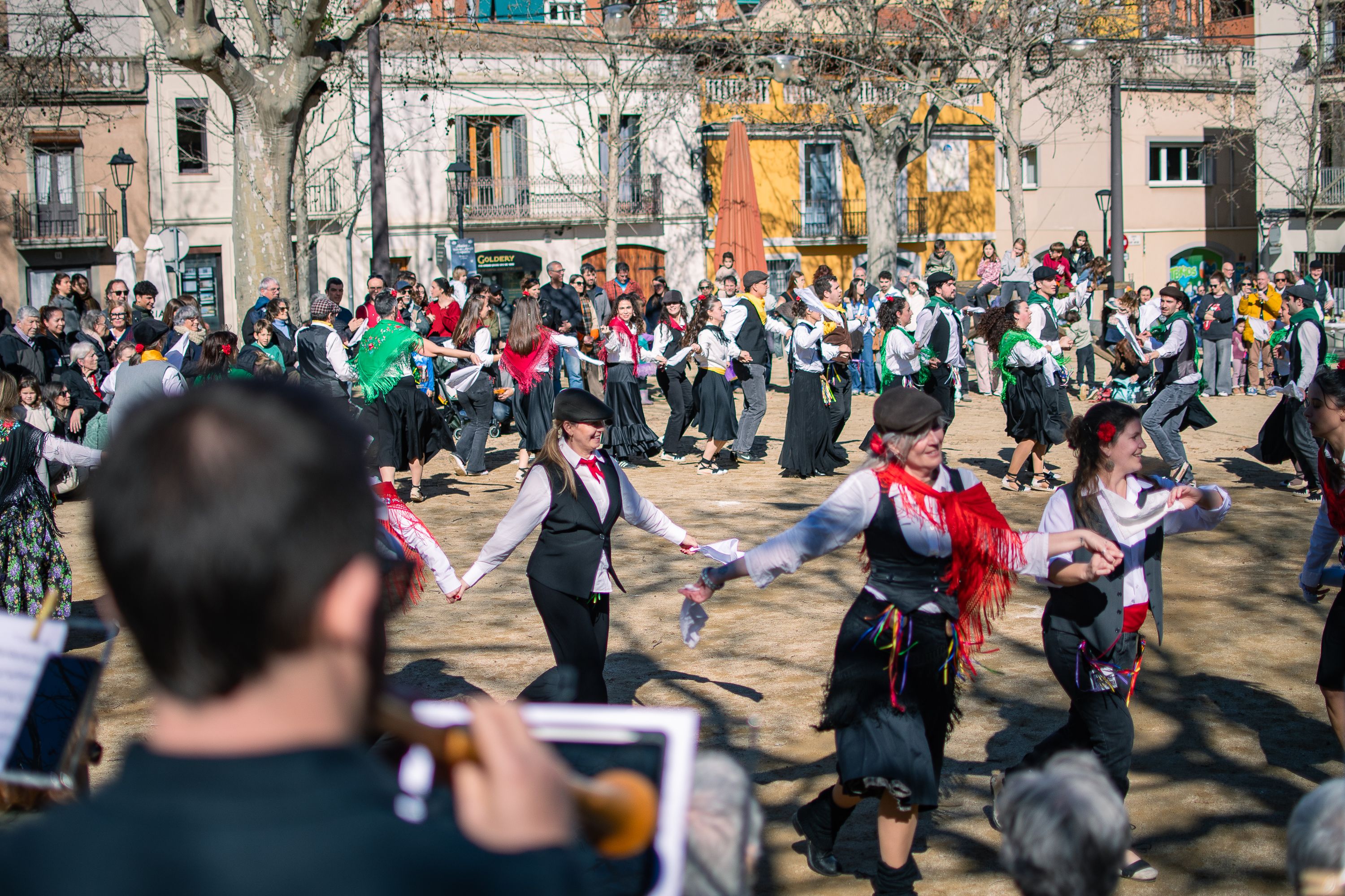 Ball de Gitanes desoctaviades a la plaça de Barcelona FOTO: Pol Rodríguez (TOT Sant Cugat)