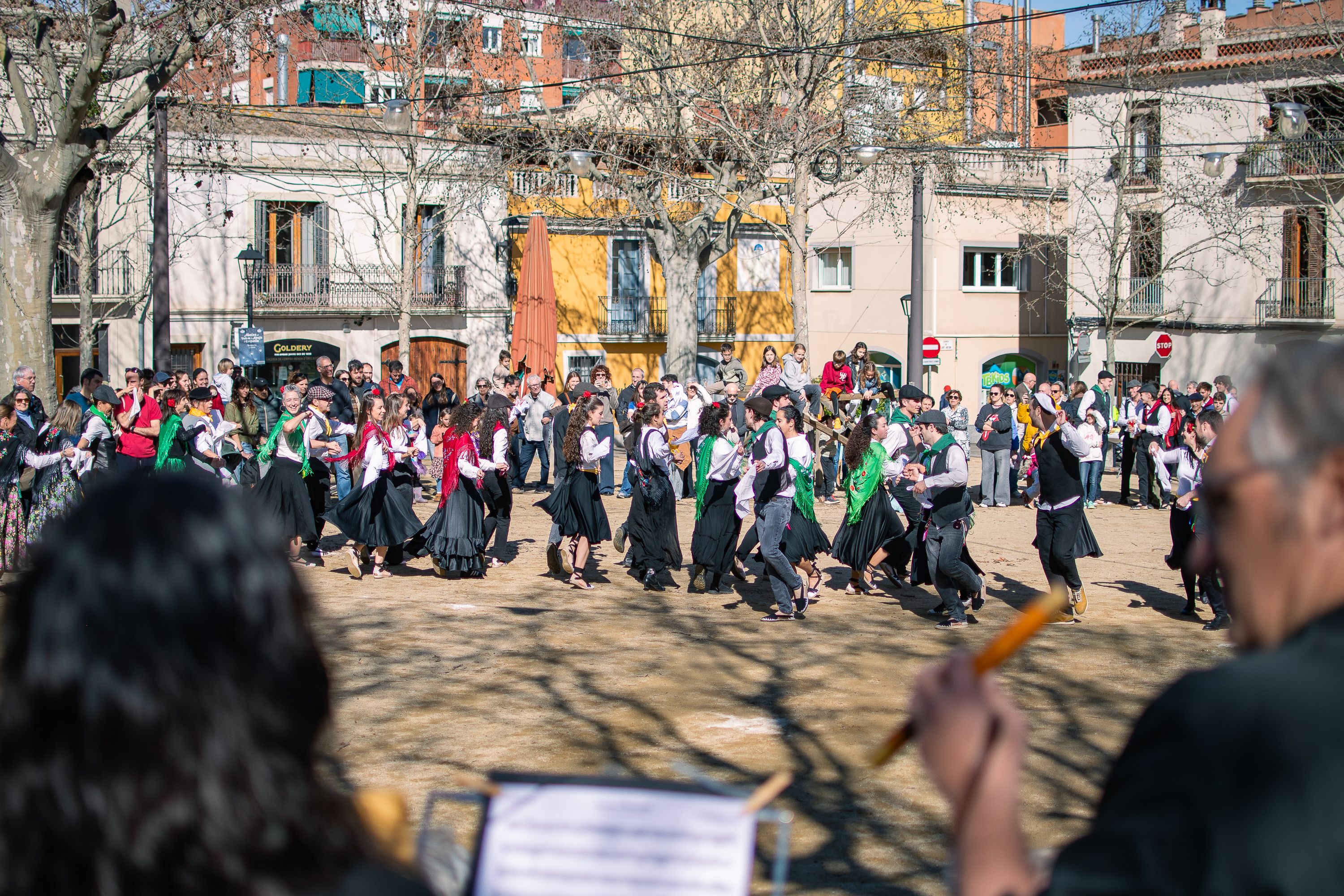 Ball de Gitanes desoctaviades a la plaça de Barcelona FOTO: Pol Rodríguez (TOT Sant Cugat)