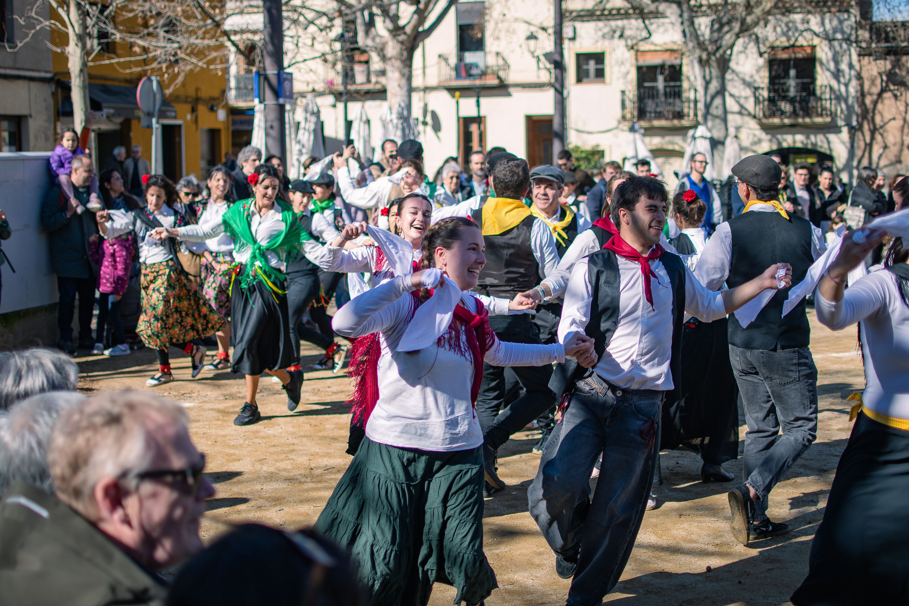 Ball de Gitanes desoctaviades a la plaça de Barcelona FOTO: Pol Rodríguez (TOT Sant Cugat)