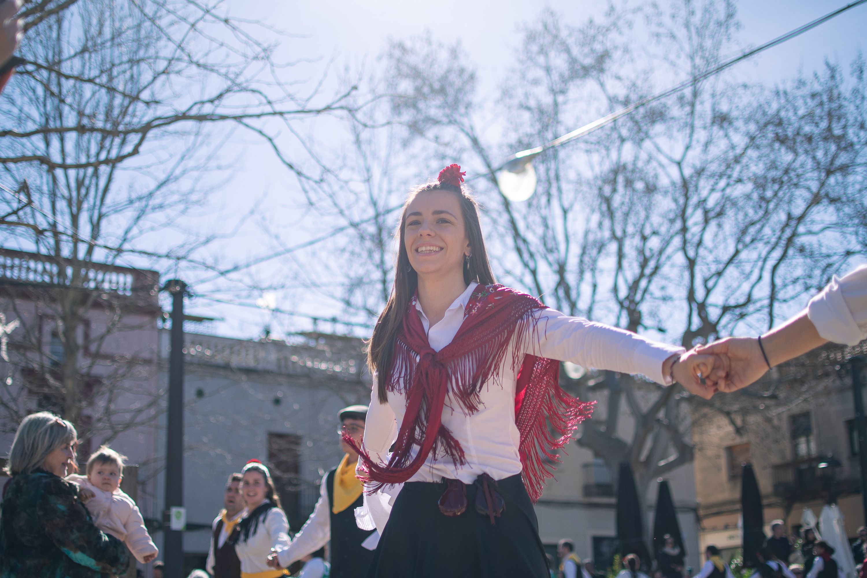 Ball de Gitanes desoctaviades a la plaça de Barcelona FOTO: Pol Rodríguez (TOT Sant Cugat)