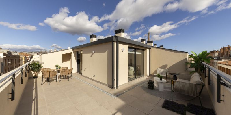 Terrassa dels habitatges de Sabadell de la promoció d'Ebrosa. FOTO: Cedida