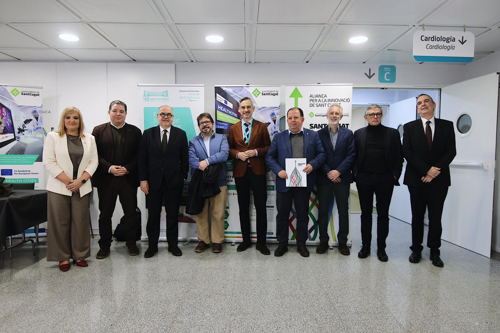 Ponents de la jornada sobre ecosistemes sanitaris i representants polítics i del món empresarial de Sant Cugat a l'Hospital Universitari General de Catalunya. FOTO: Ajuntament