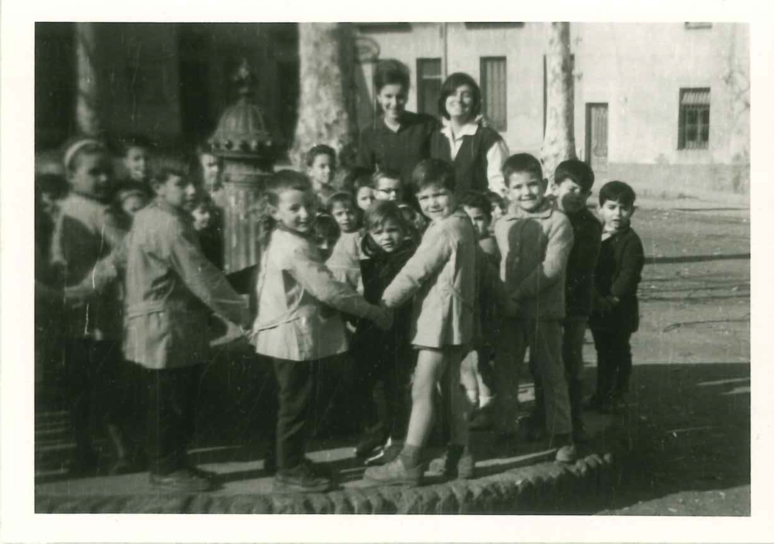 "Els caganers", la llar d’infants Parvulari Ave Maria. FOTO: Cedida (Col·lecció Dolors Gabernet)