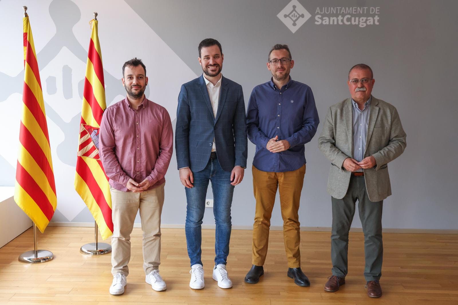Bernat Picornell, tinent d'alcaldia d'ocupació, i representants de LaFACT FOTO: Ajuntament