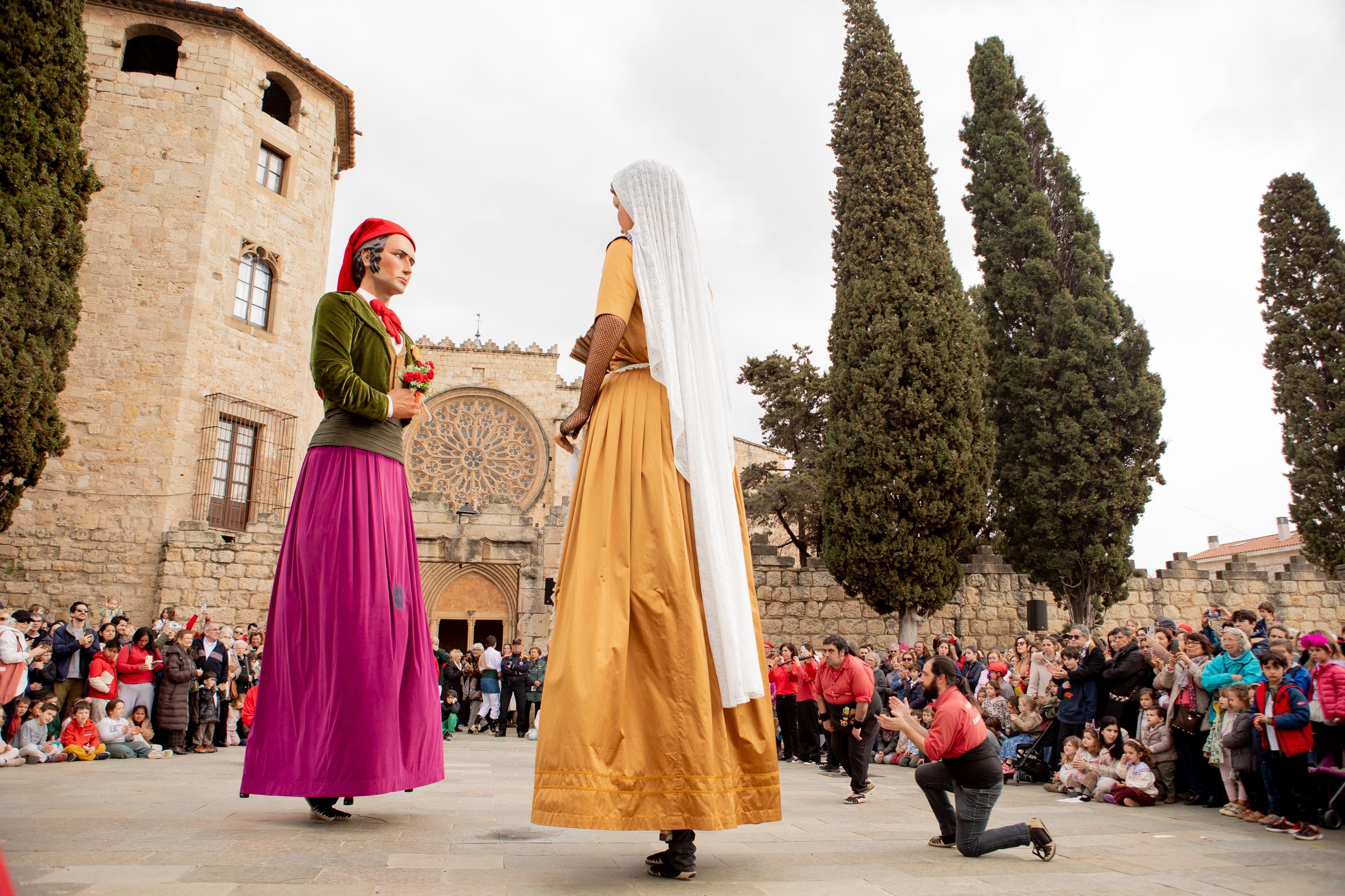Balls de lluïment de la cultura popular FOTO: Joana Arribas (TOT Sant Cugat)