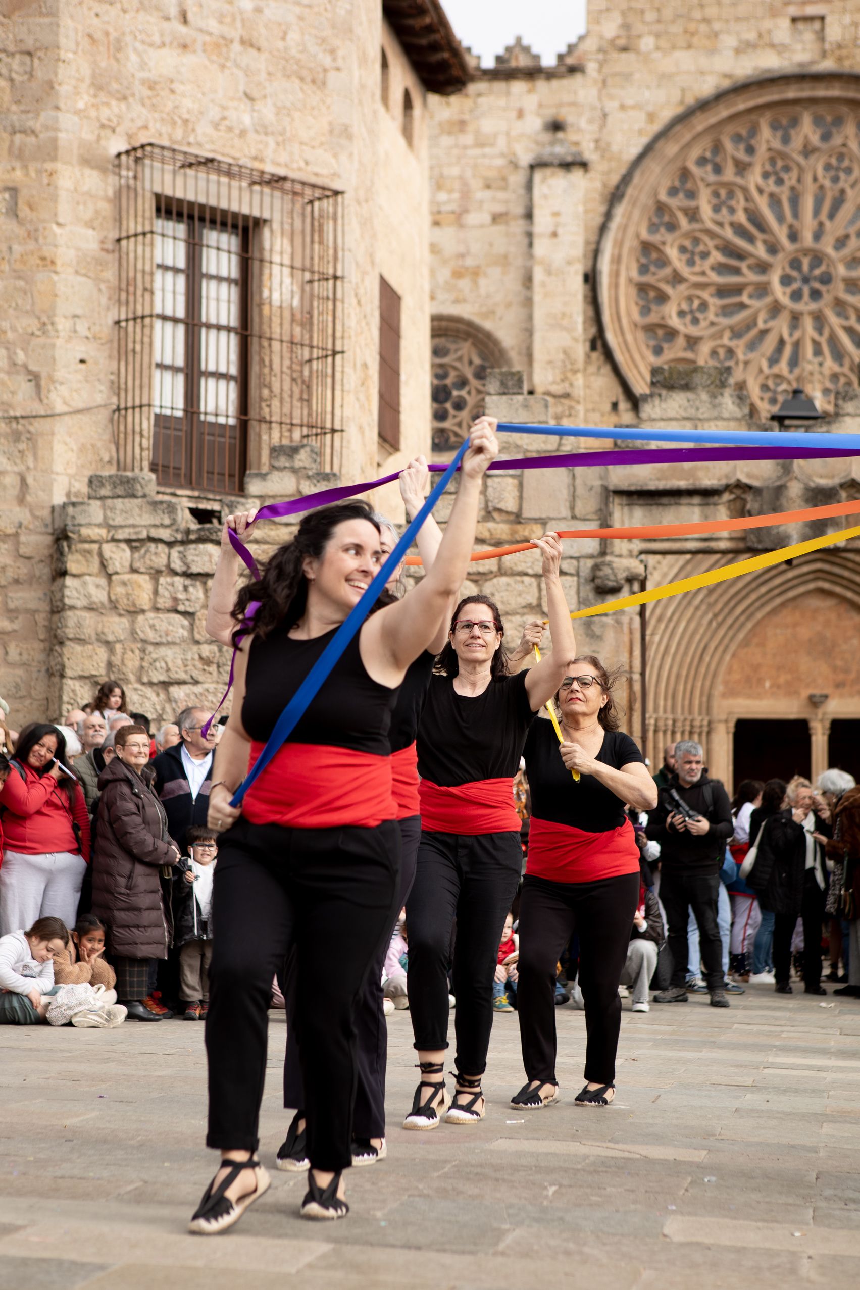 Balls de lluïment de la cultura popular FOTO: Joana Arribas (TOT Sant Cugat)