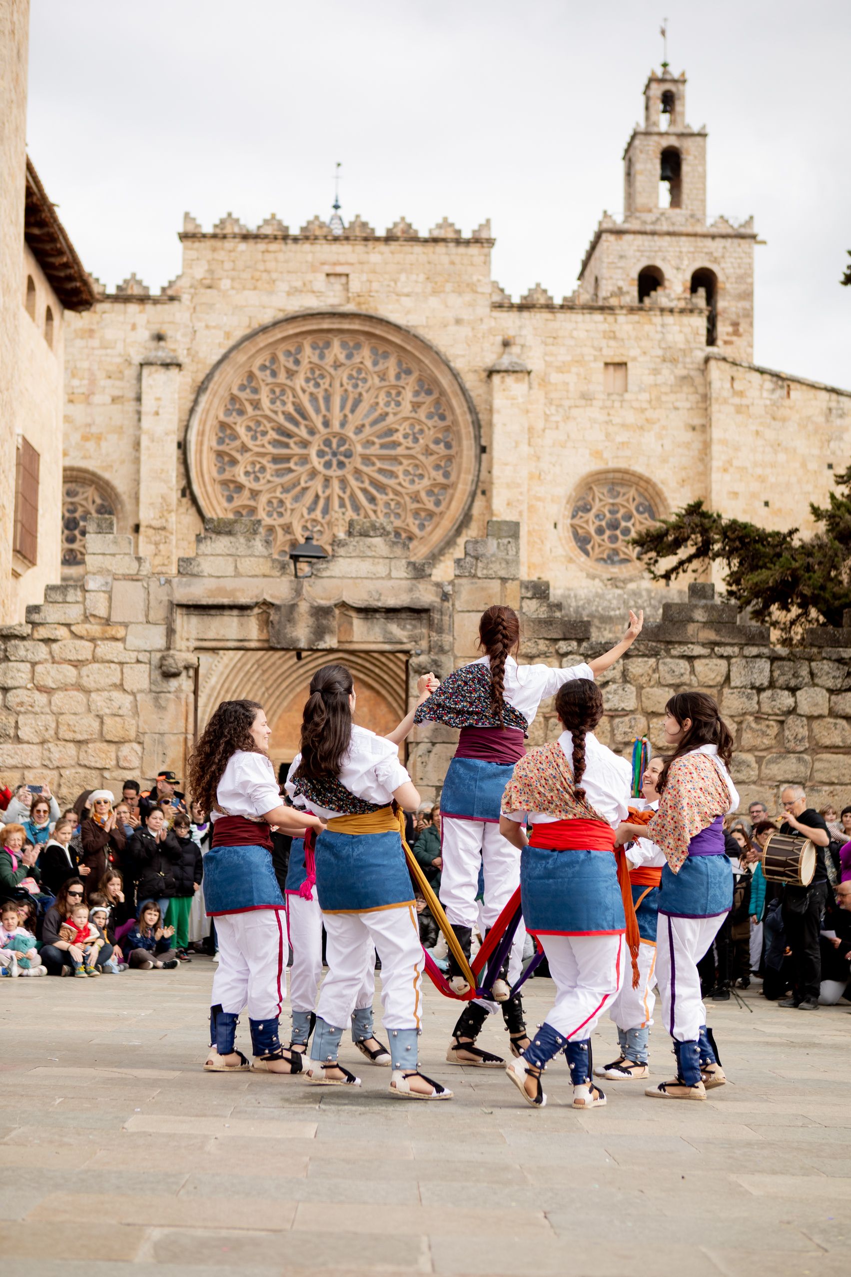 Balls de lluïment de la cultura popular FOTO: Joana Arribas (TOT Sant Cugat)