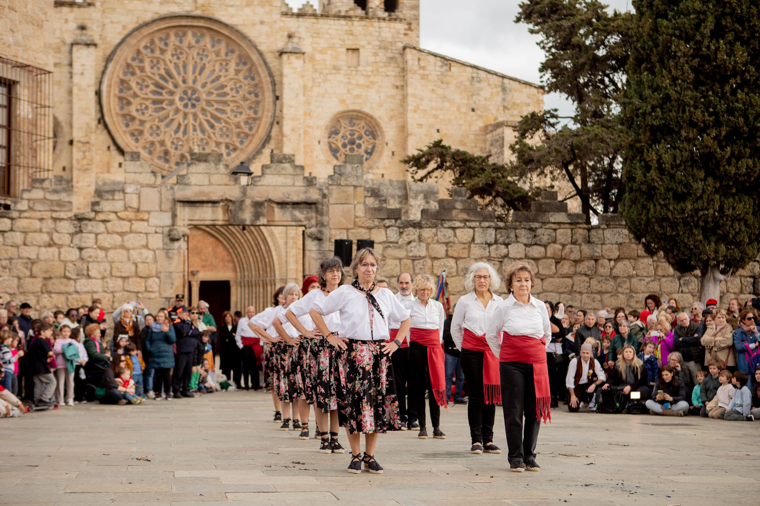 Balls de lluïment de la cultura popular FOTO: Joana Arribas (TOT Sant Cugat)