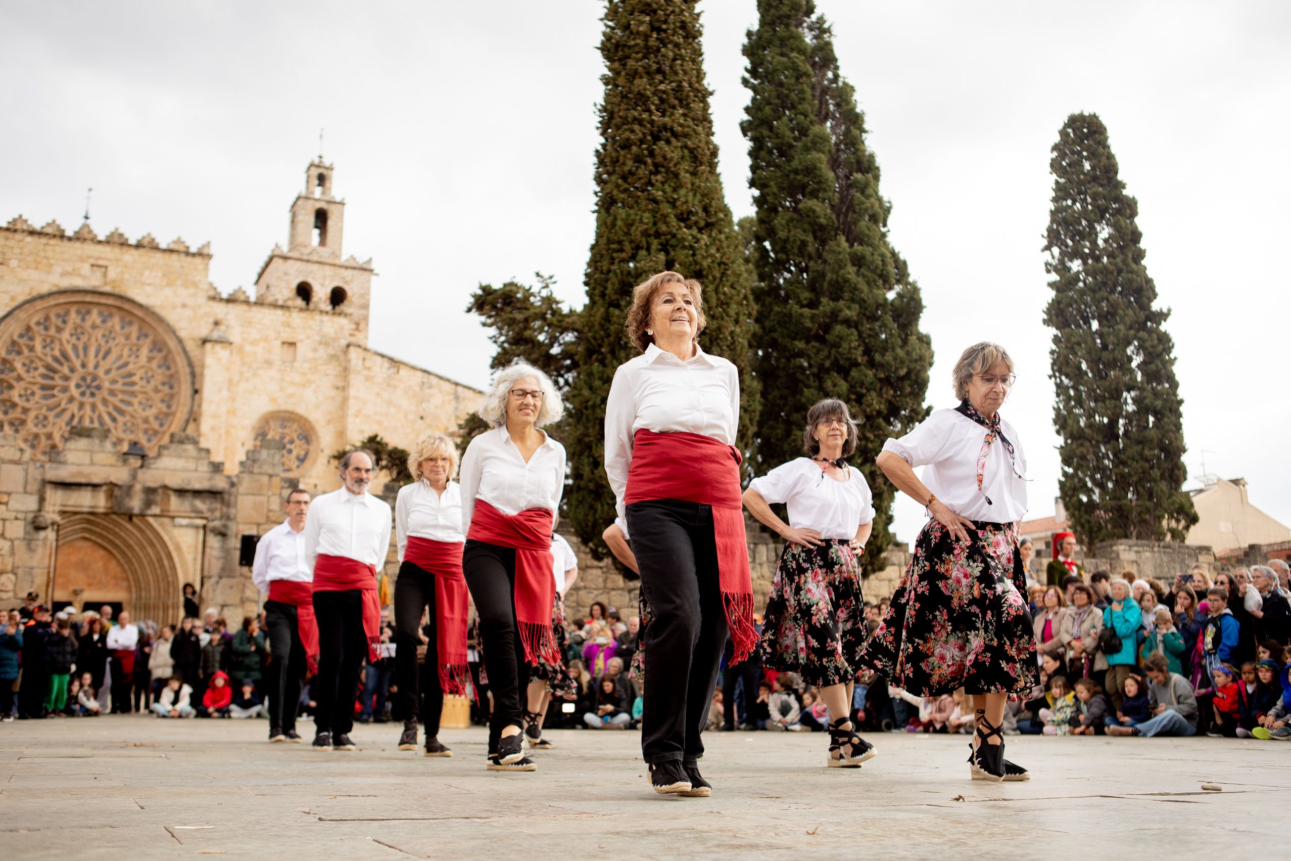 Balls de lluïment de la cultura popular FOTO: Joana Arribas (TOT Sant Cugat)