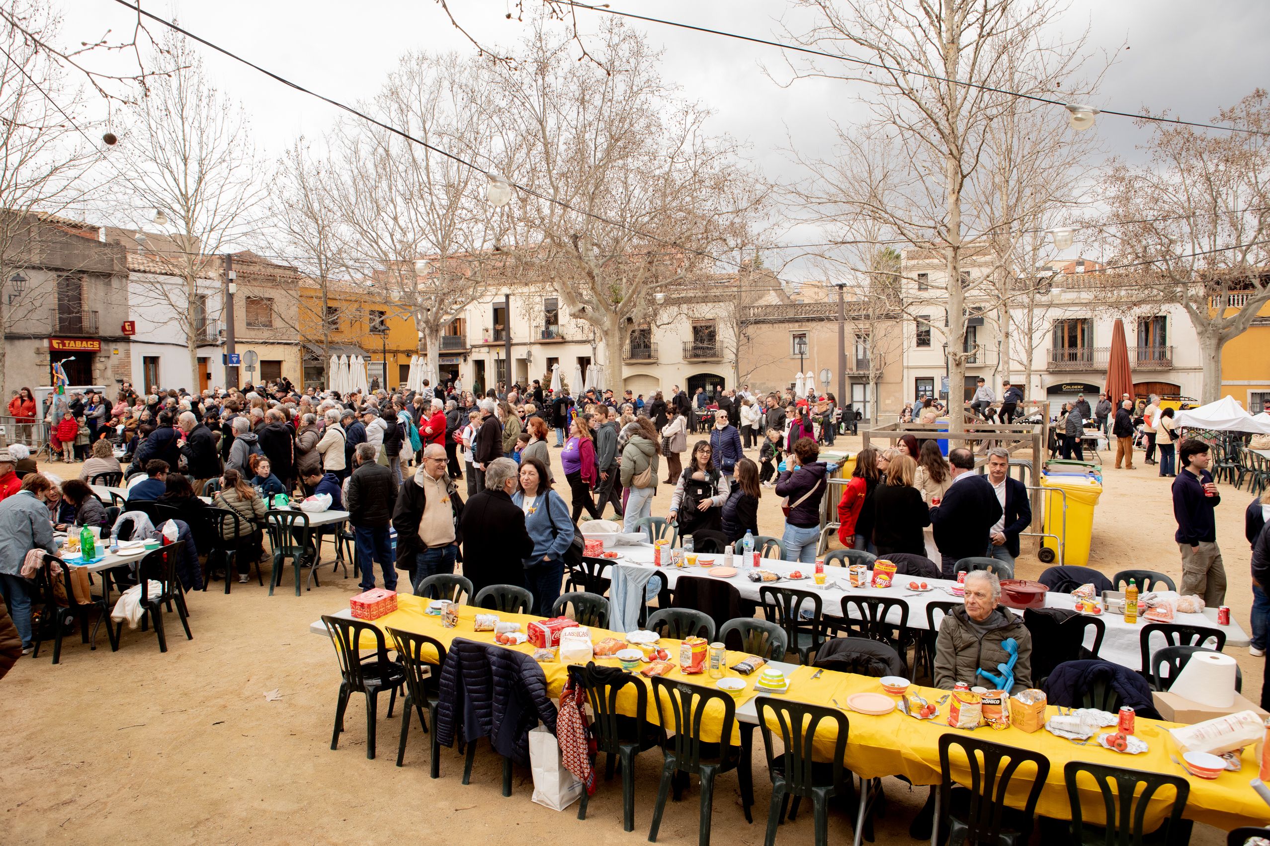 Graellades a la plaça de Barcelona  FOTO: Joana Arribas (TOT Sant Cugat)