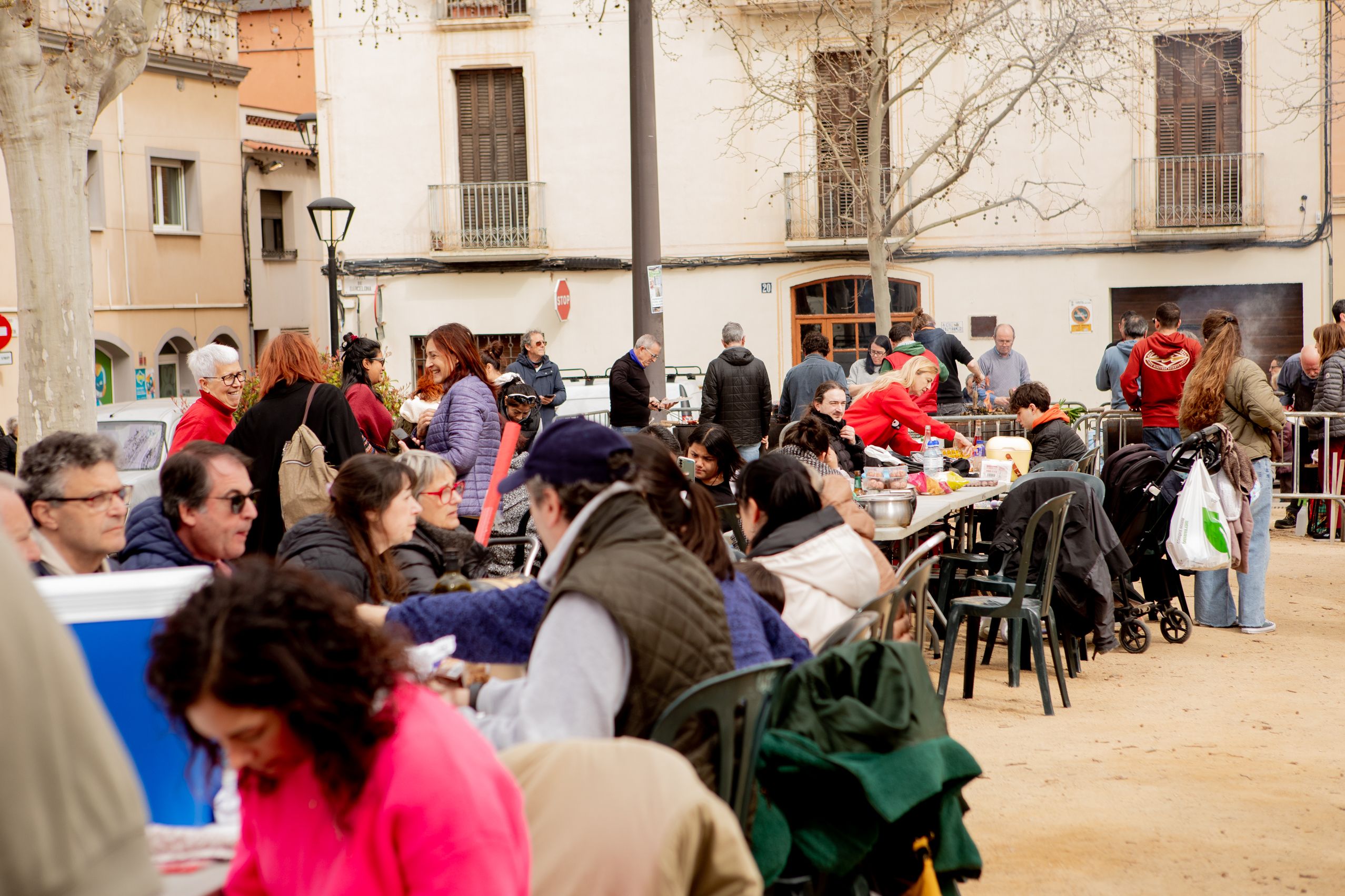 Graellades a la plaça de Barcelona  FOTO: Joana Arribas (TOT Sant Cugat)