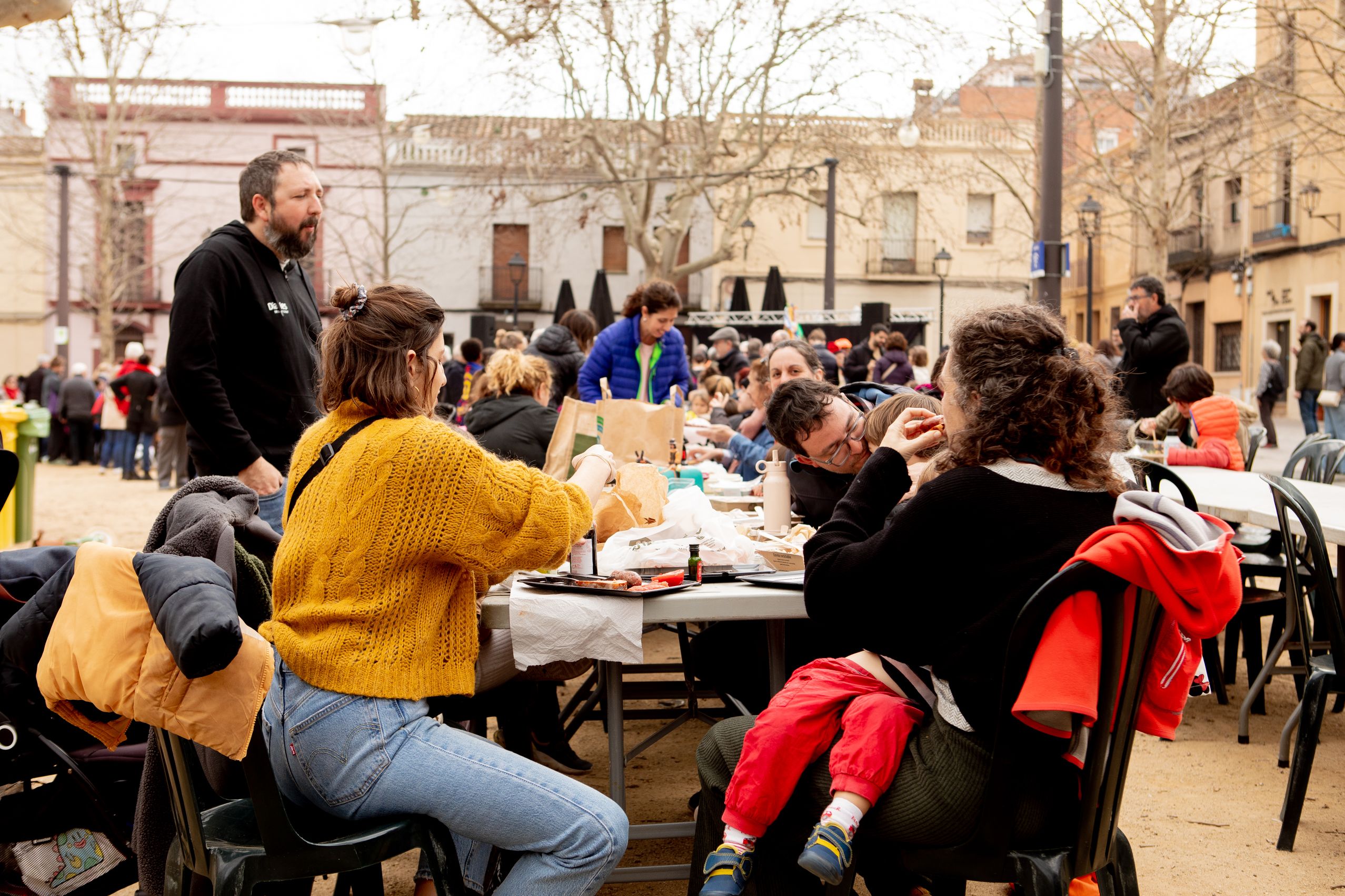 Graellades a la plaça de Barcelona  FOTO: Joana Arribas (TOT Sant Cugat)