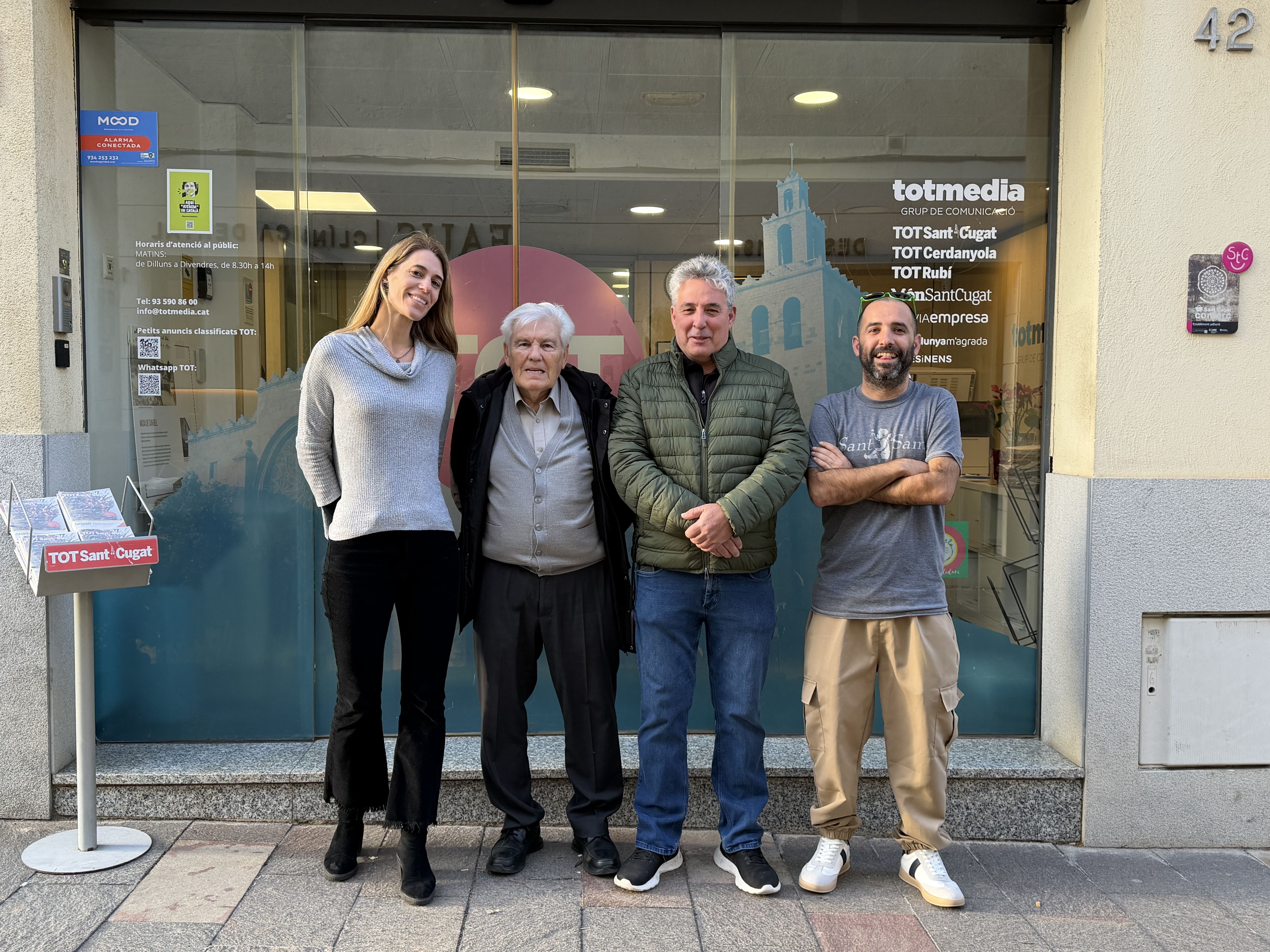 Laura Grau, Josep Maria Félez, Pau Pulido i Nielo Ballart (d'esquerra a dreta) en la renovació del conveni. FOTO: TOT Sant Cugat