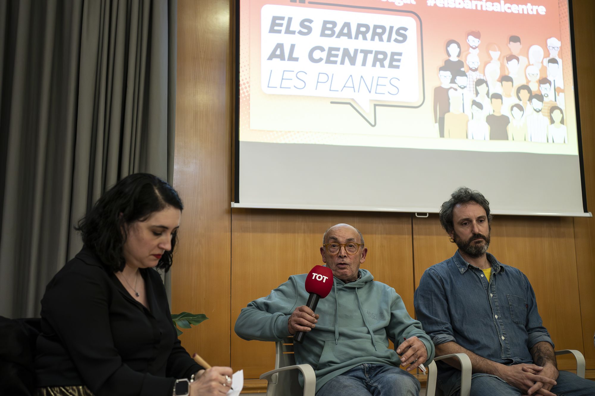 Debat a les Planes del cicle 'Els barris al centre'. FOTO: Mireia Comas (TOT Sant Cugat)