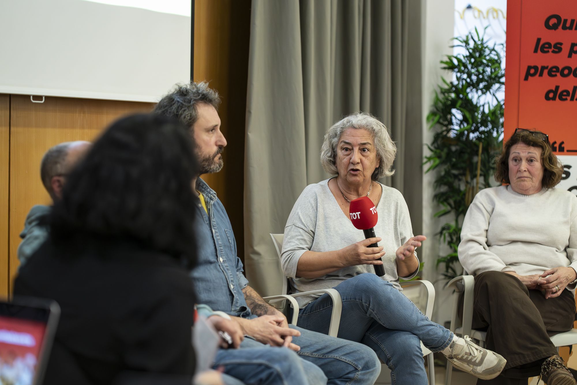Debat a les Planes del cicle 'Els barris al centre'. FOTO: Mireia Comas (TOT Sant Cugat)
