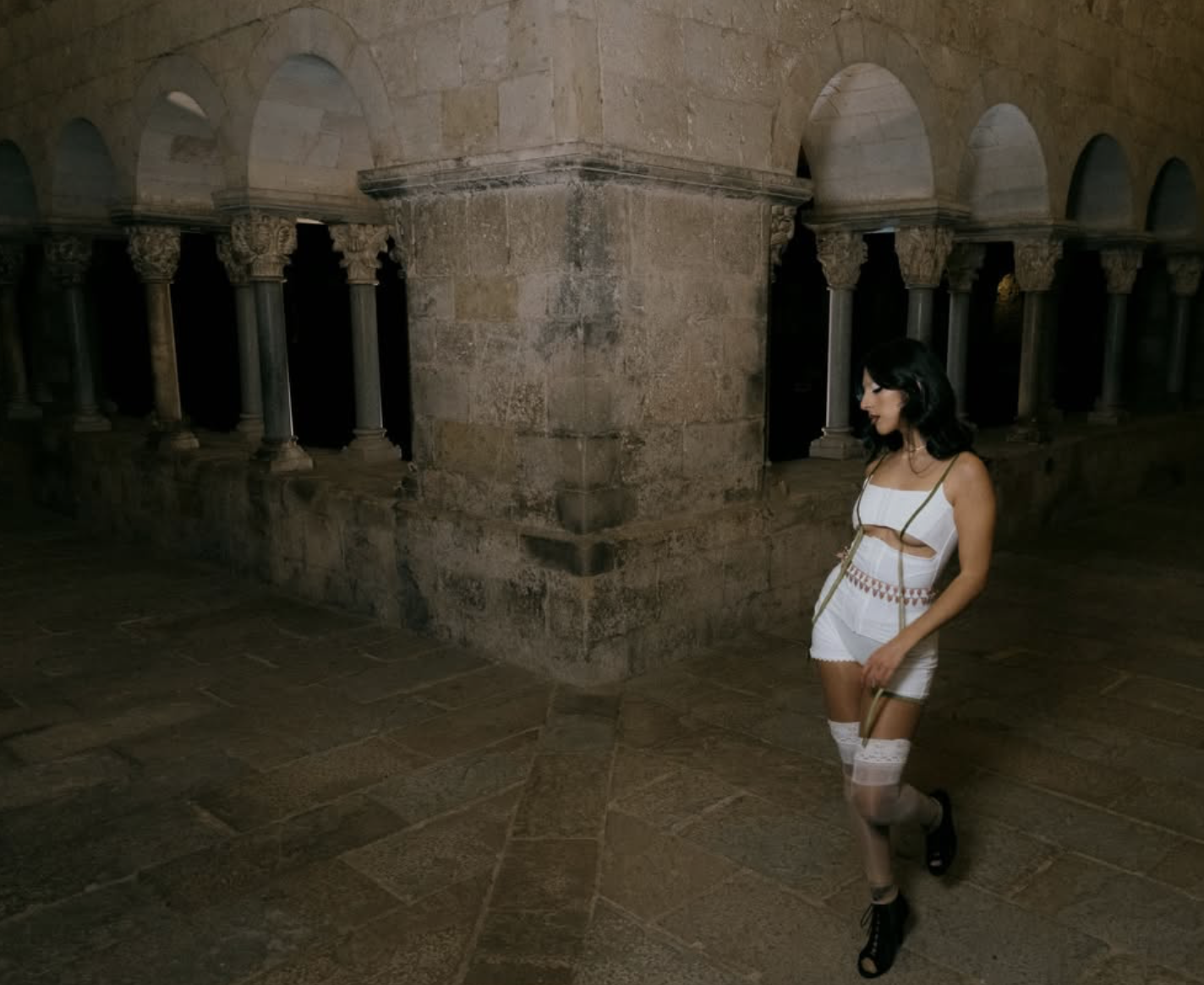 Admire presenta el seu nou single Se Fue amb un videoclip gravat a Sant Cugat FOTO: @this.is.admire