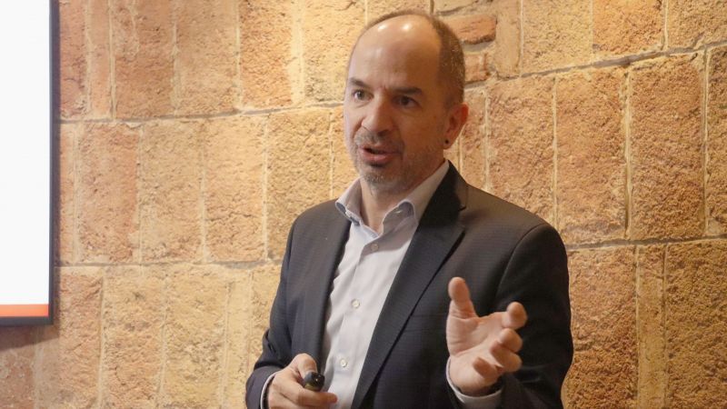 El director general d'Amat Immobiliaris, Guifré Homedes Amat, en l'acte de presentació de l'Informe Mercat Immobiliari Amat 2025. FOTO: Aina Martí (ACN)