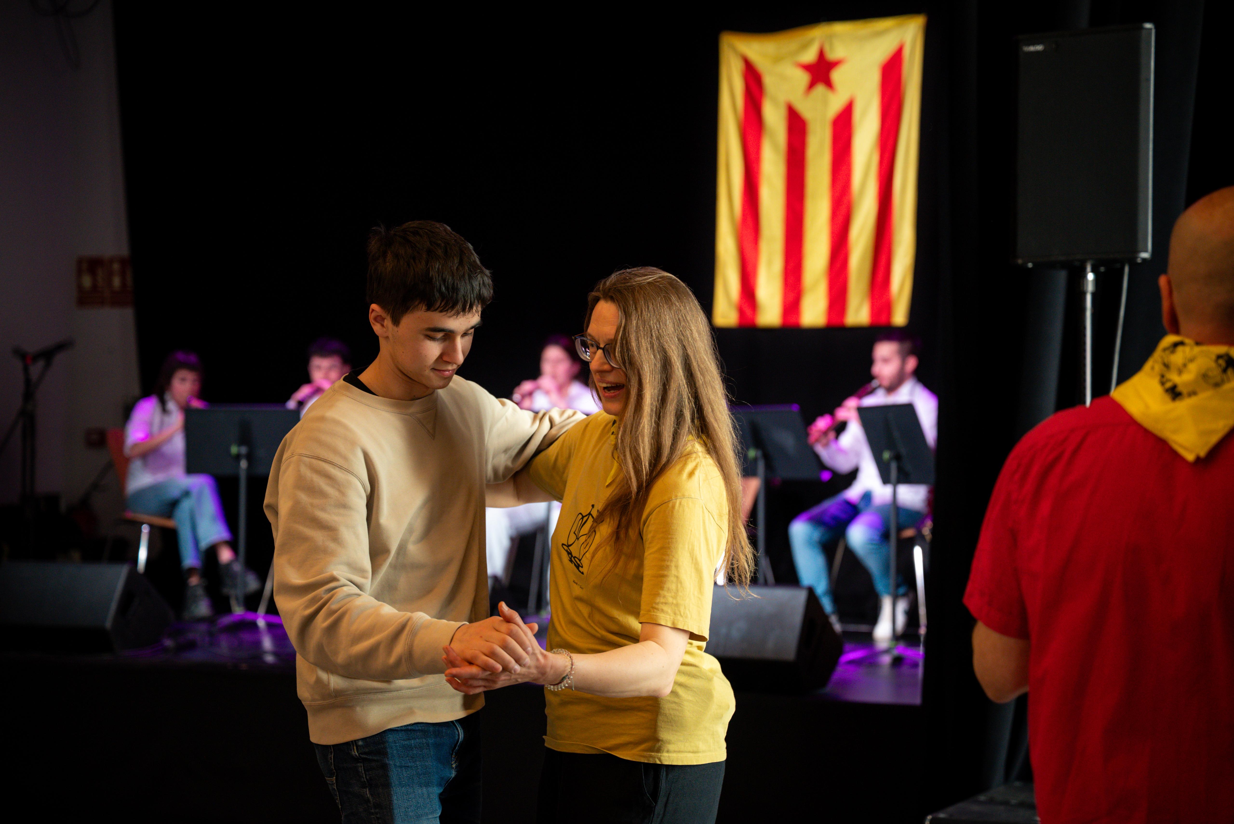 Ball amb els grallers de l'Escola de Música Tradicional de Sant Cugat. FOTO: Ajuntament