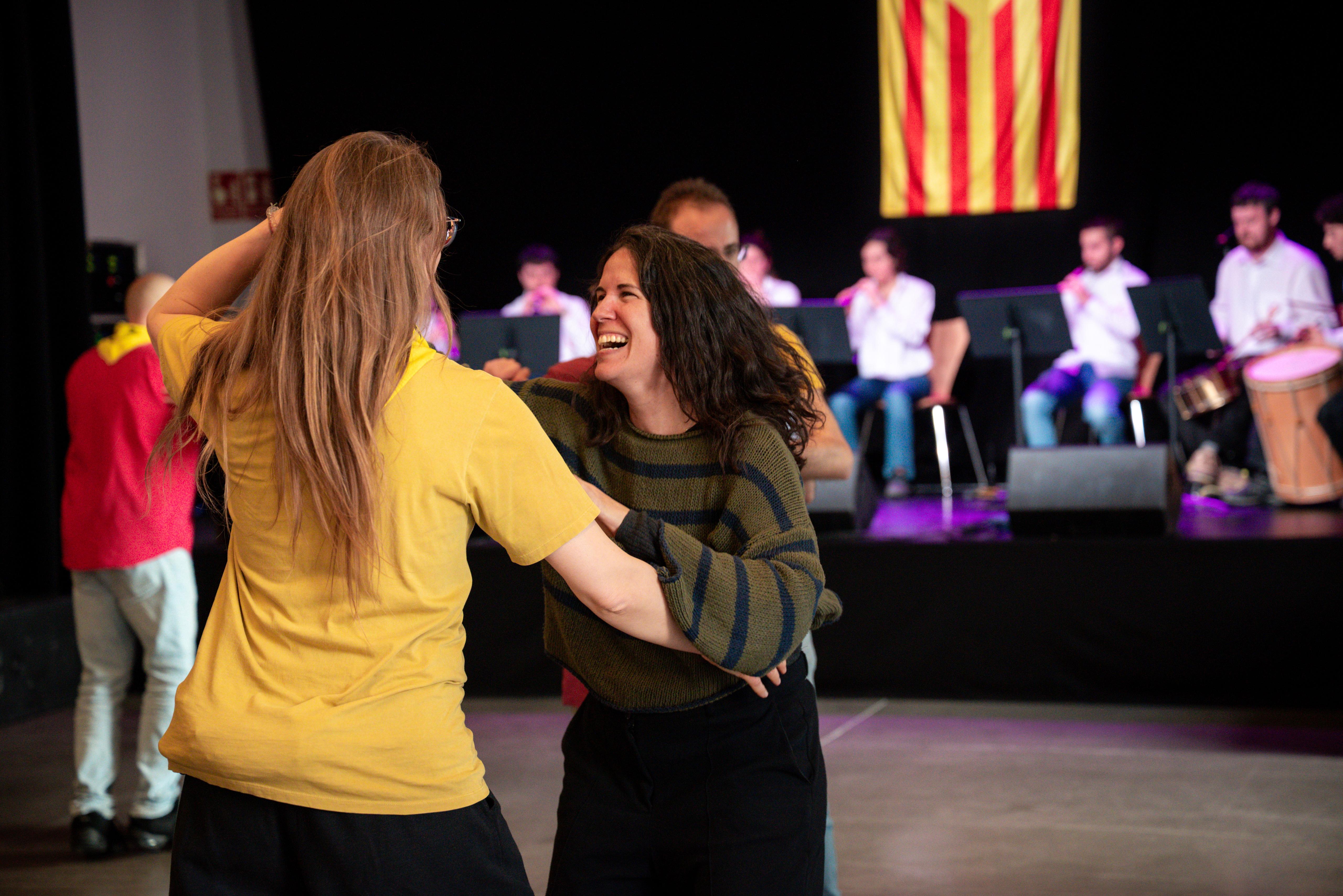 Ball amb els grallers de l'Escola de Música Tradicional de Sant Cugat. FOTO: Ajuntament