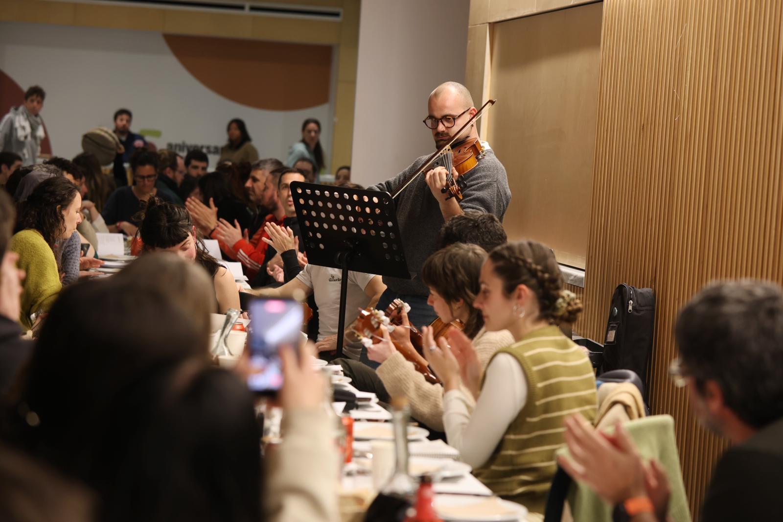 Sopar DeCantada amb Espai Mallorca. FOTO: Ajuntament