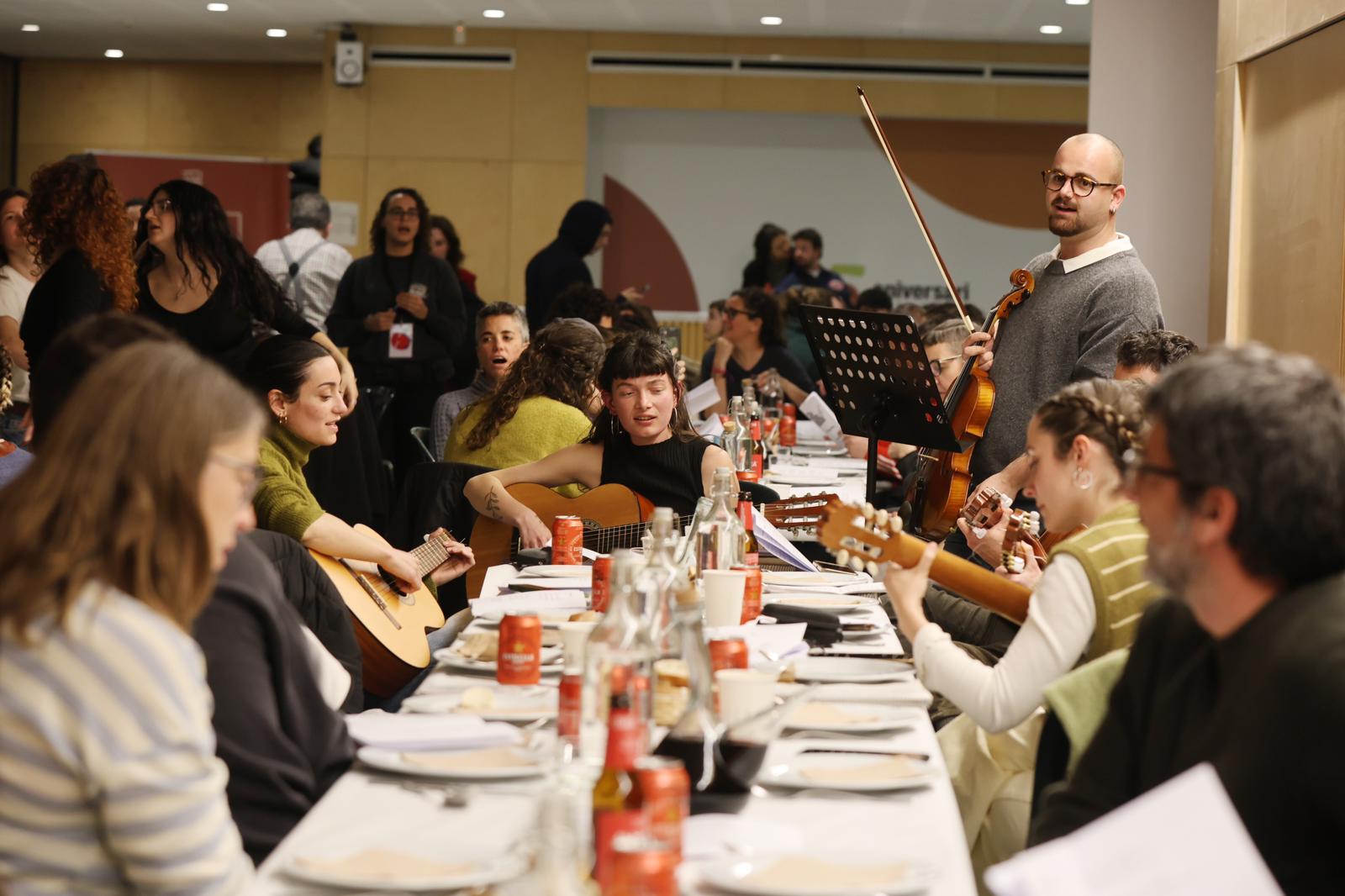 Sopar DeCantada amb Espai Mallorca. FOTO: Ajuntament
