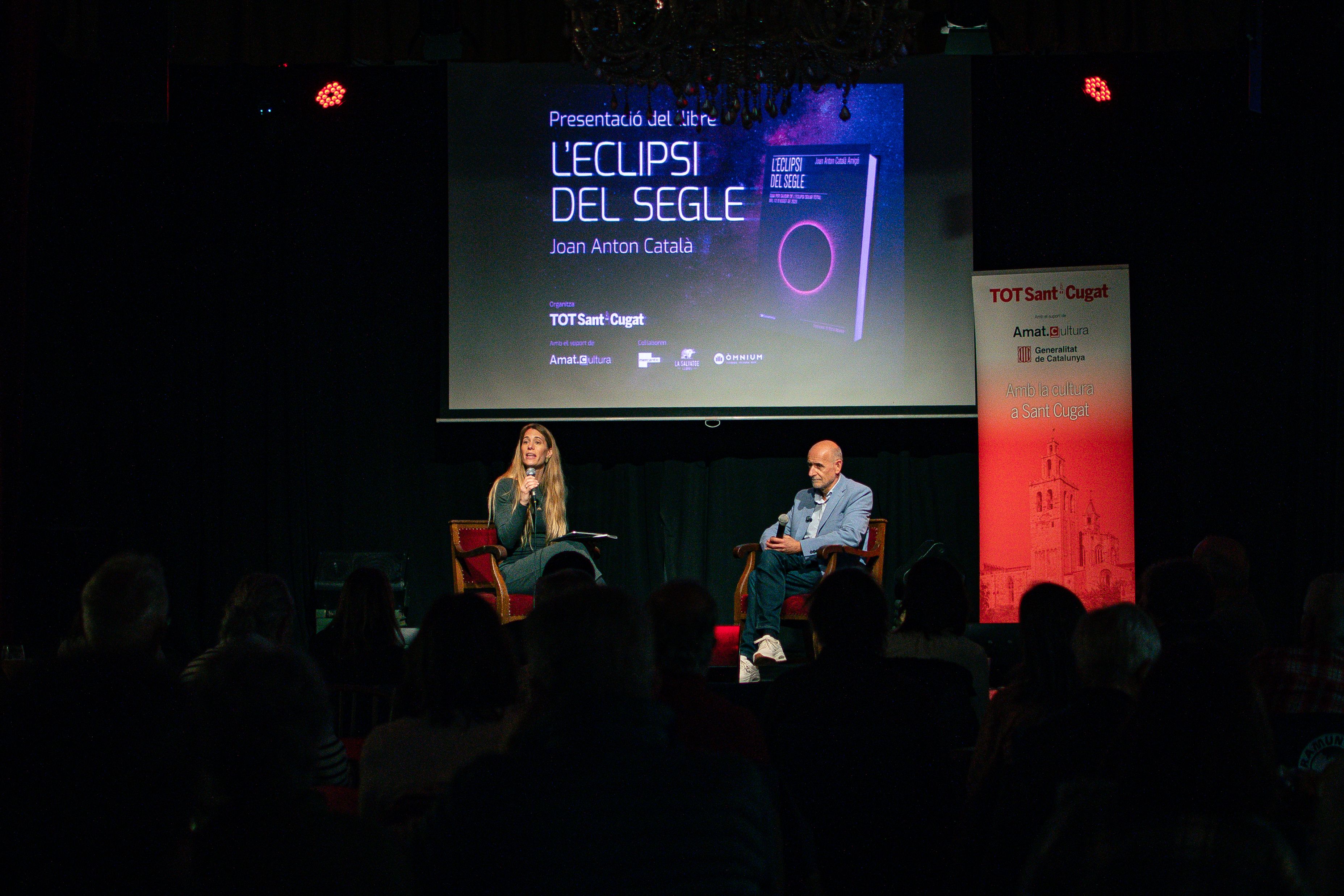 Presentació del llibre 'L'eclipsi del segle' de Joan Anton Català. FOTO: Pol Rodríguez (TOT Sant Cugat)