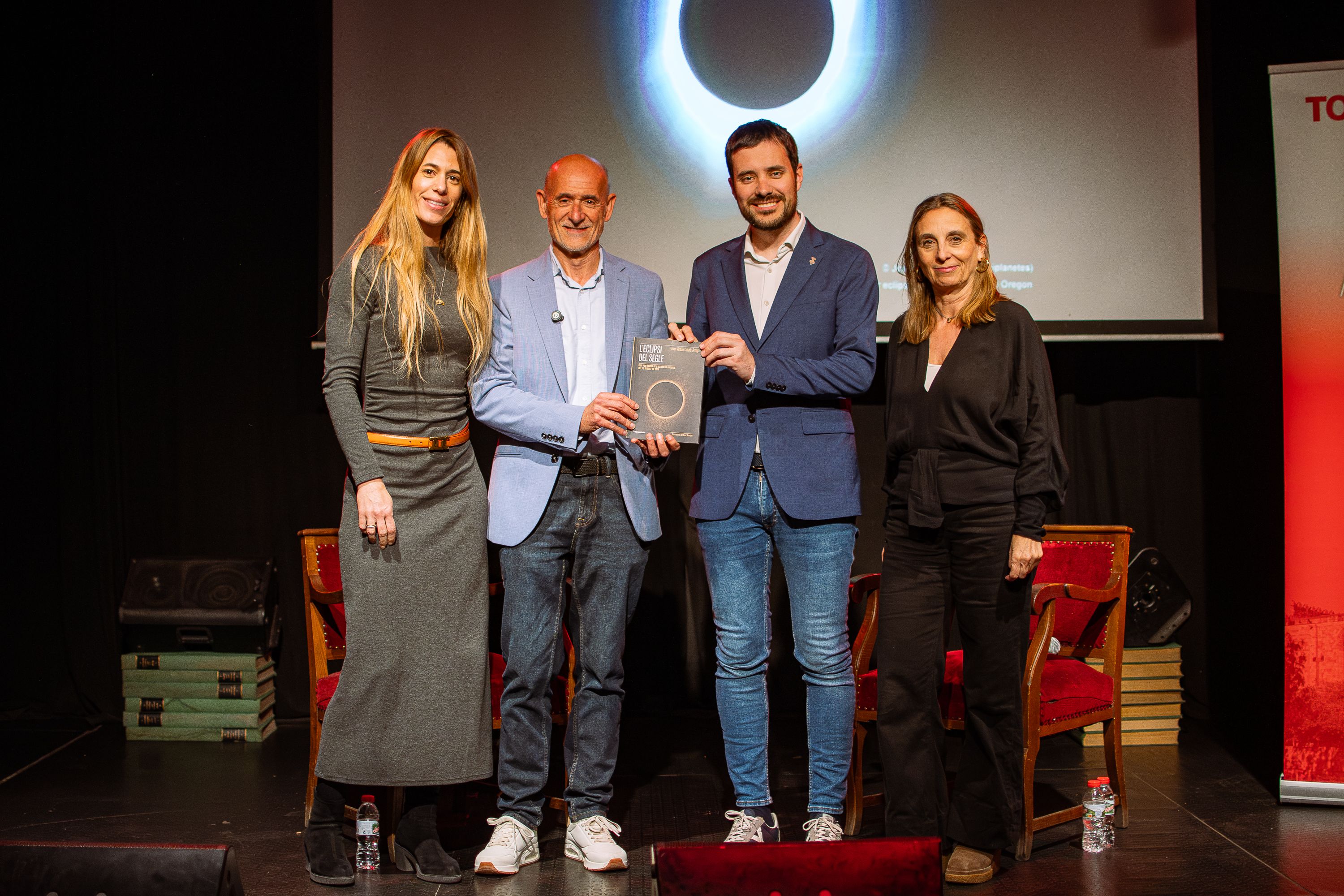 Presentació del llibre 'L'eclipsi del segle' de Joan Antón Català. FOTO: Pol Rodríguez (TOT Sant Cugat)