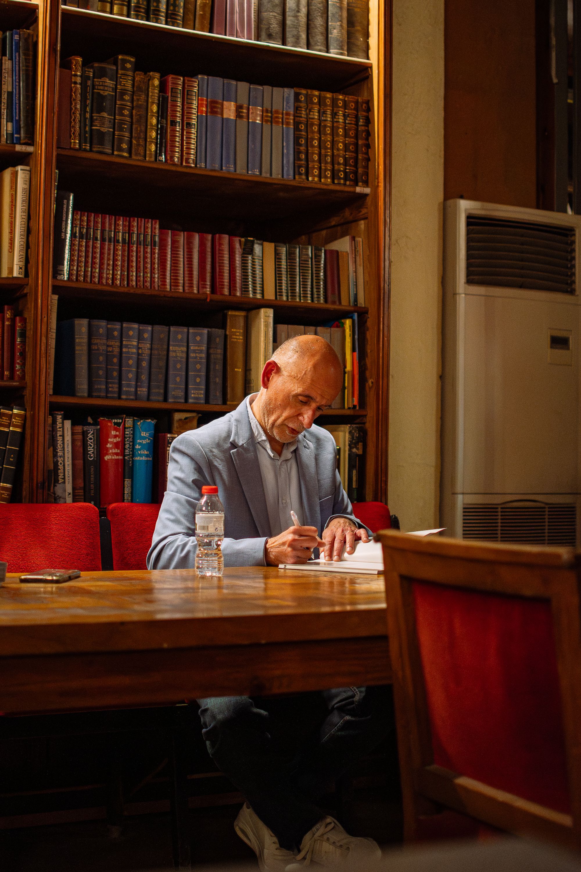 Presentació del llibre 'L'eclipsi del segle' de Joan Antón Català. FOTO: Pol Rodríguez (TOT Sant Cugat)