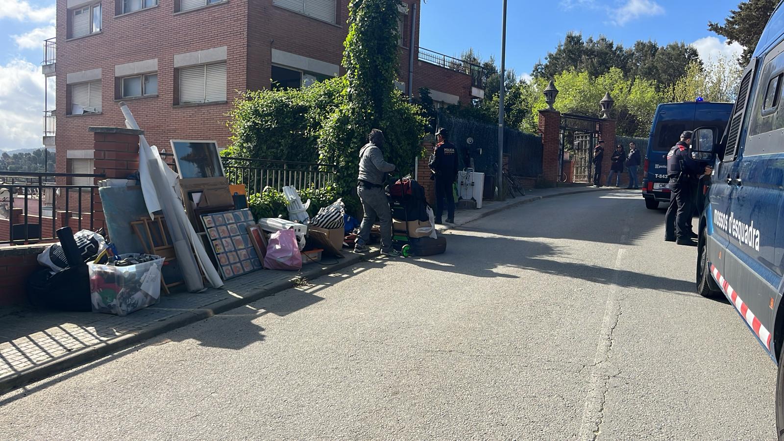 Desallotjament FOTO: L. Mangrané (TOT Sant Cugat) 