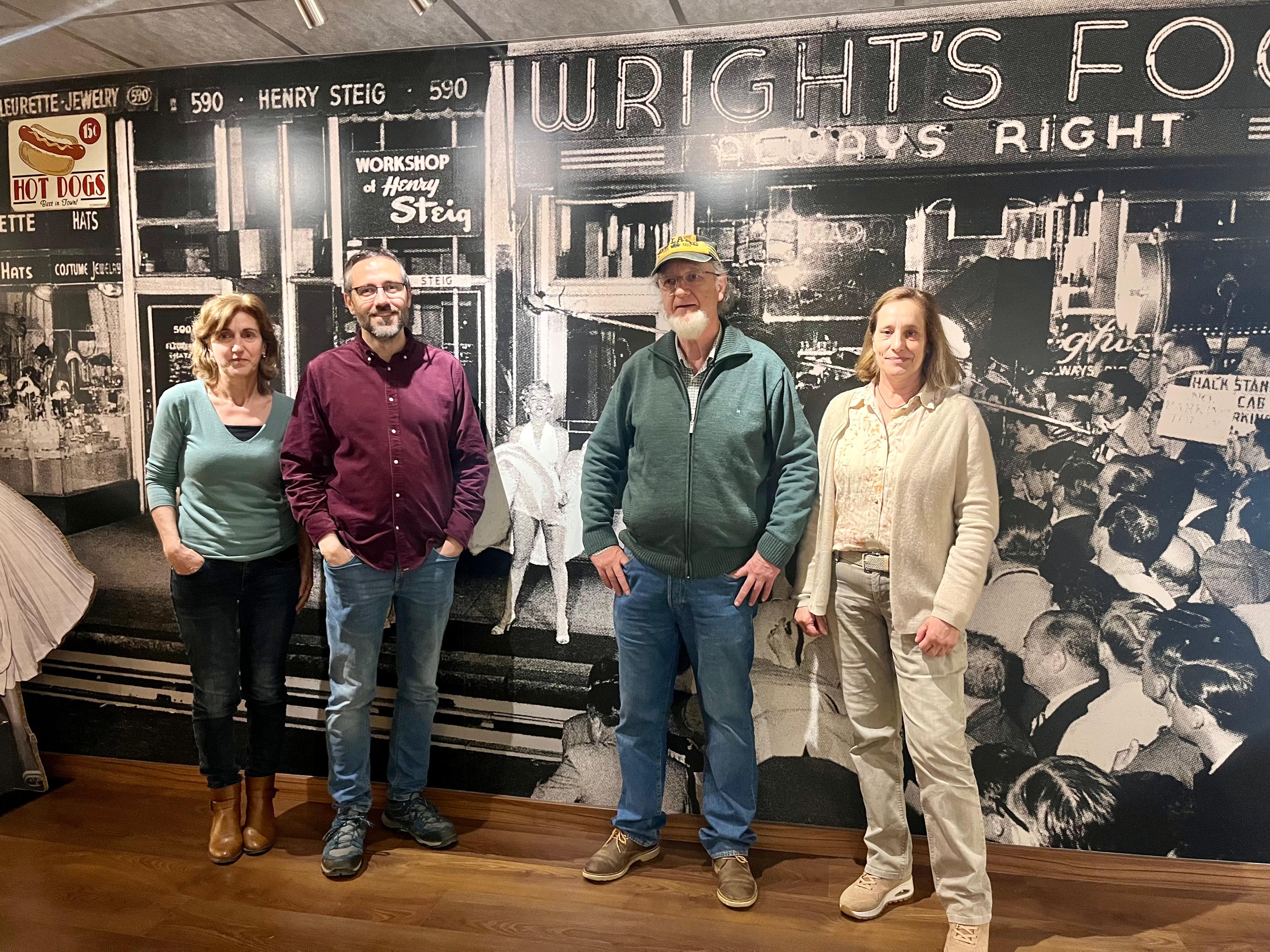 Presentació del cicle de cinema. D'esquerra a dreta: Isabel Carreño (Ateneu), Toni Ramon (Ateneu), Frederic Cabanas (Cal Gerrer) i Núria Nualart (Cal Gerrer). FOTO: TOT Sant Cugat