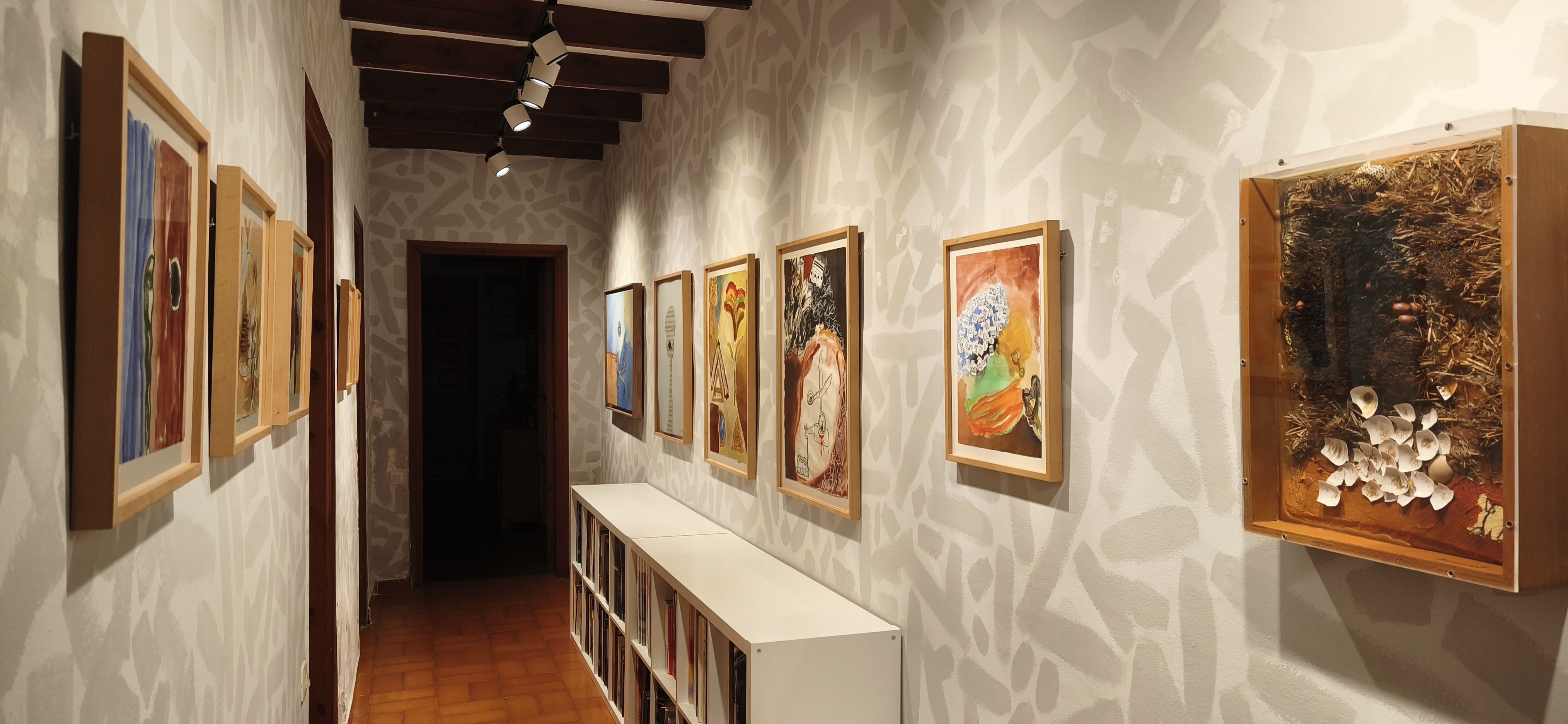 Exposició de Guinovart a Canals Galeria d'Art