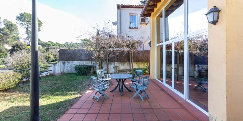 Terrassa de l'habitatge a la Floresta disponible a Amat immobiliaris. FOTO: Cedida 